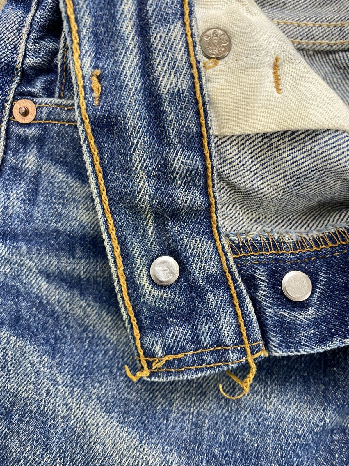 Levi's Vintage Clothing 🇺🇸1990s Vintage Levis 501XX Faded 29x36 Straight Leg Jeans Size US 29 - 10 Thumbnail