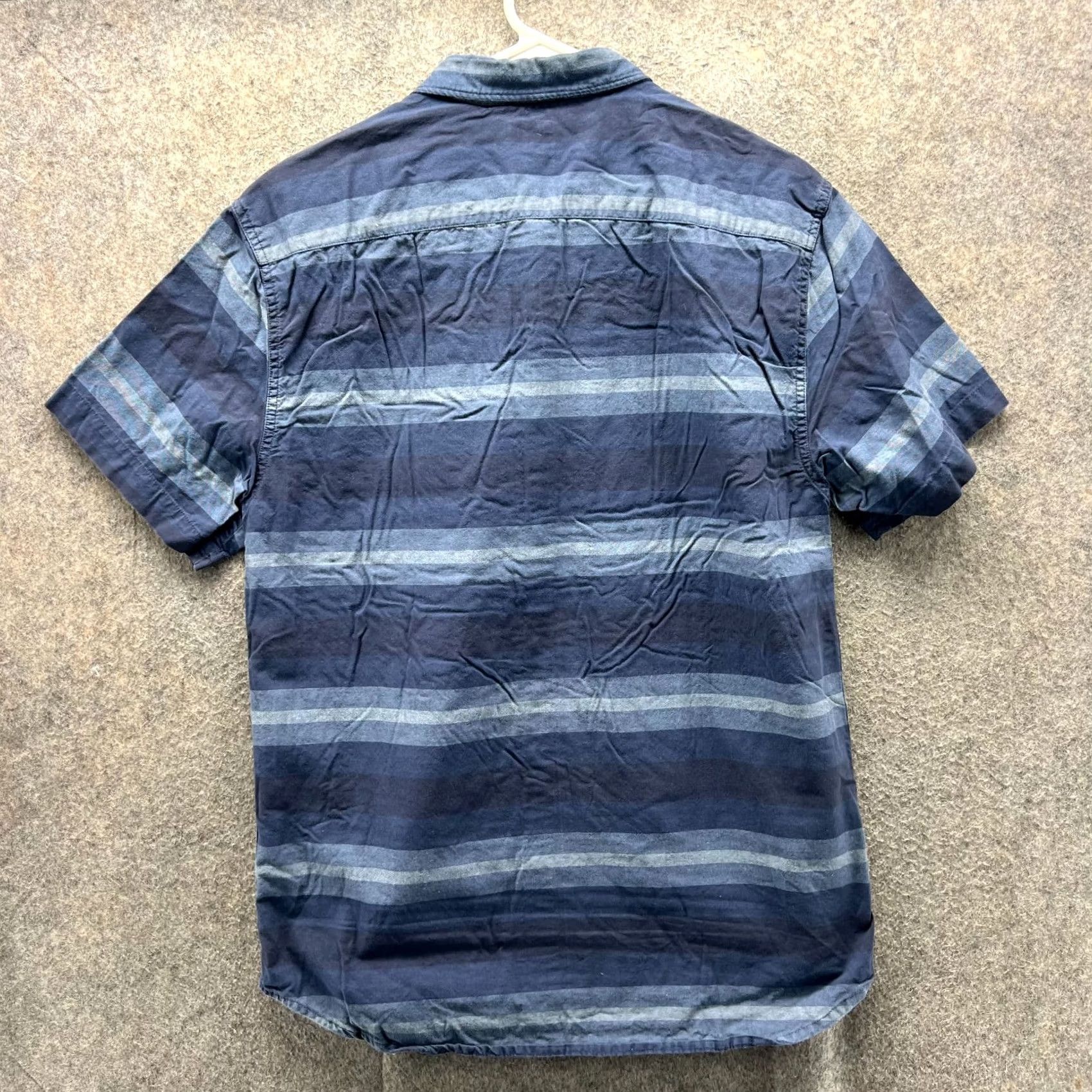 Quiksilver VINTAGE Quiksilver Shirt Mens L Blue Button-Down Striped Short Sleeve Size US L / EU 52-54 / 3 - 2 Thumbnail