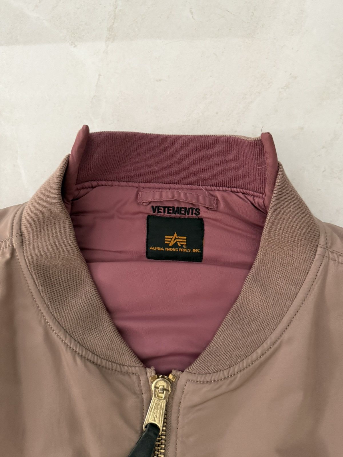 Vetements Vetements AW17 Rose Reversible Deconstructed Alpha Bomber Size US S / EU 44-46 / 1 - 2 Thumbnail