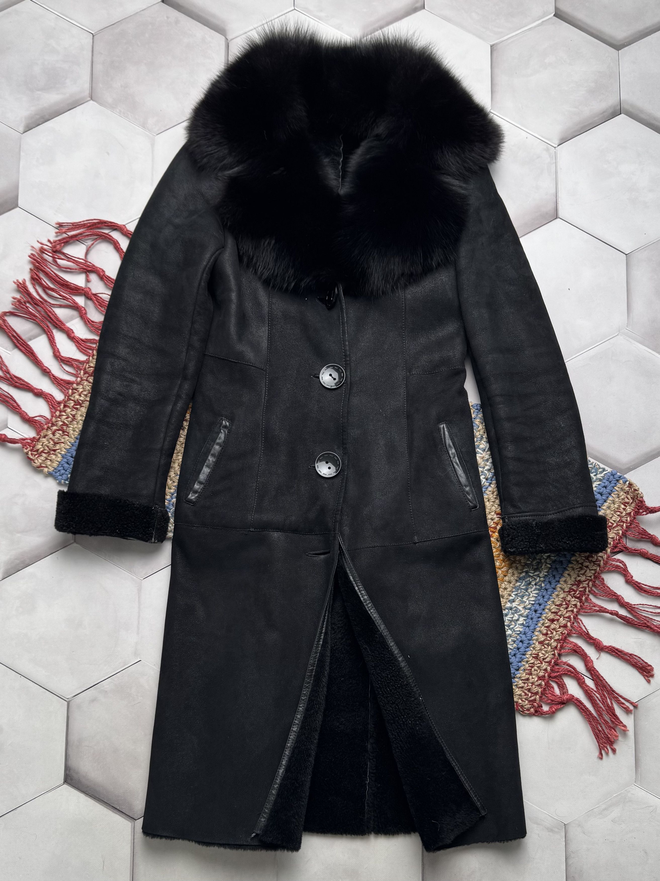 Vintage Vintage Real Sheepskin Coat (E4) Size M / US 6-8 / IT 42-44 - 1 Thumbnail