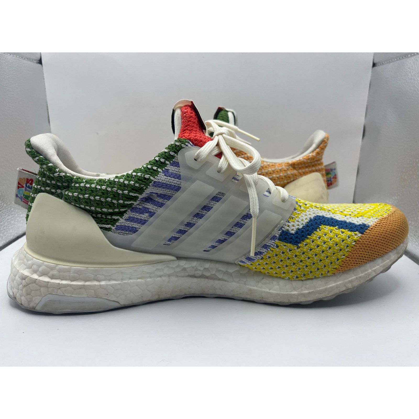 Adidas Adidas Ultraboost 5.0 DNA Love Unites Pride Running Shoes Size US 8.5 / EU 41-42 - 4 Thumbnail