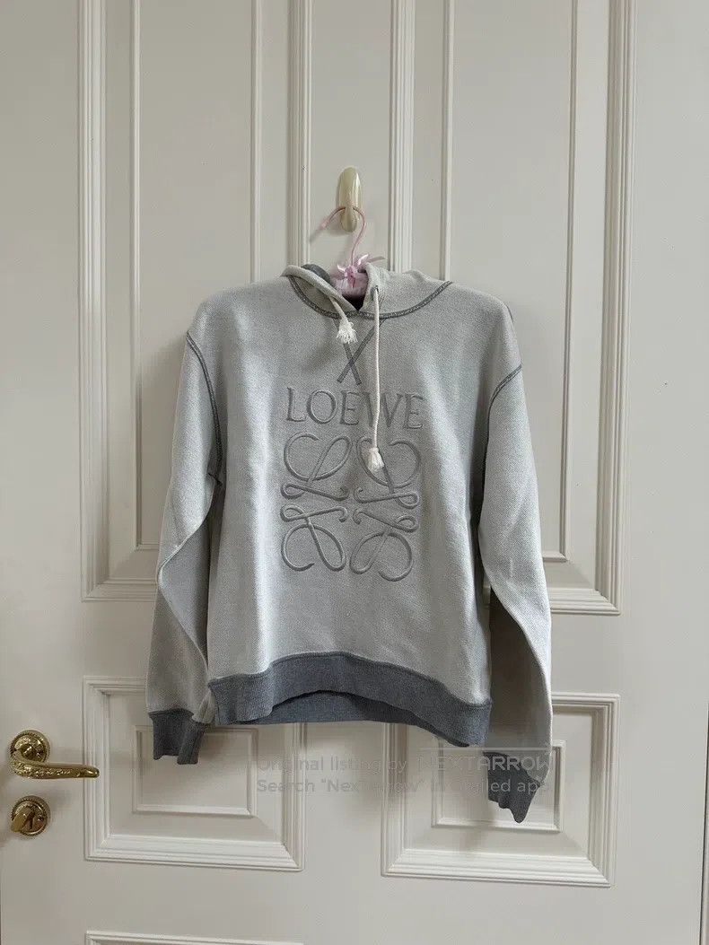 Loewe Loewe Gray Logo Sweatshirt Size XS / US 0-2 / IT 36-38 - 1 Thumbnail