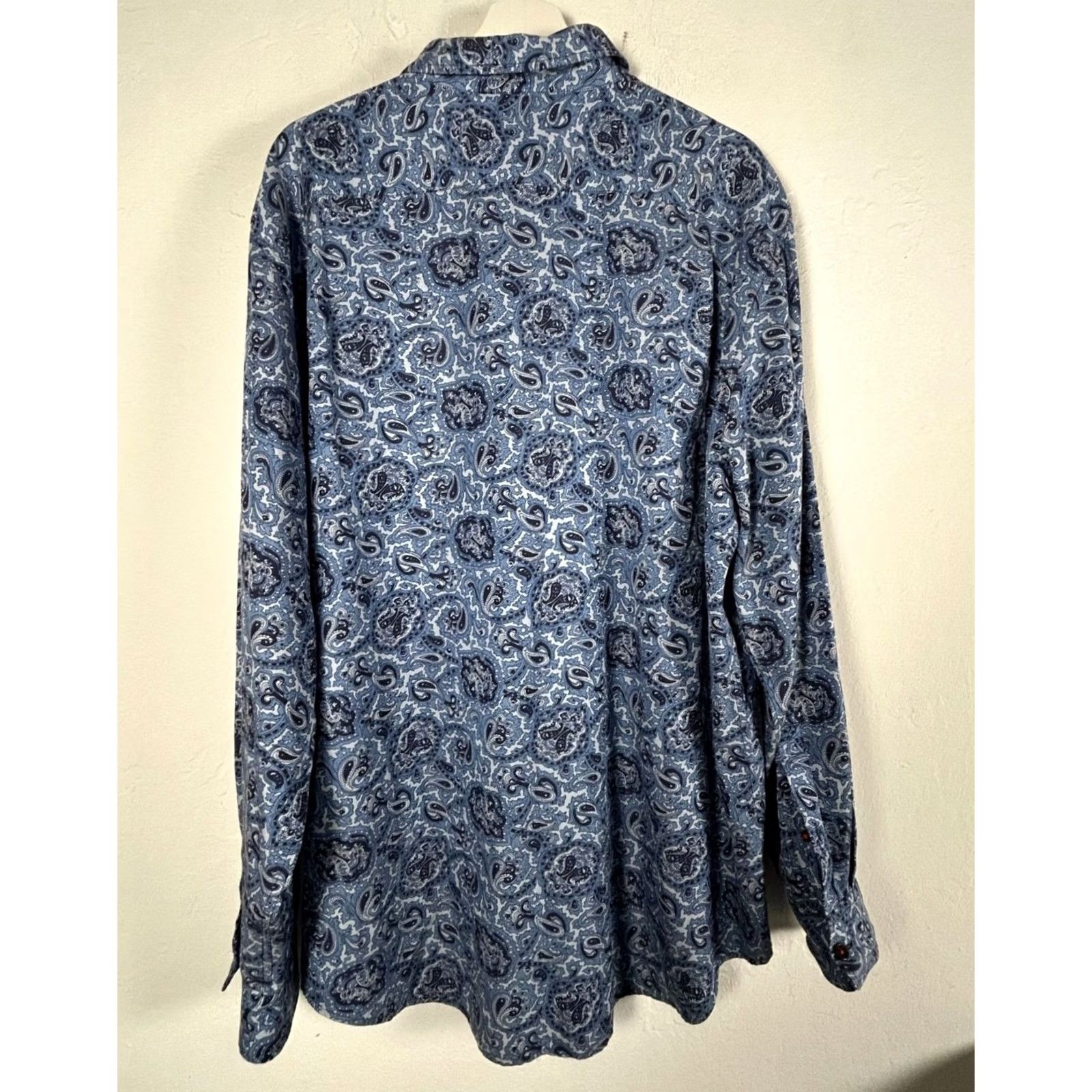 Michael Kors Michael Kors Button-Up Shirt Mens XL Long Sleeve Blue White Paisley Silk Cotton Button-Up Shirt XL Long Sleeve Mens Size US XL / EU 56 / 4 - 2 Thumbnail