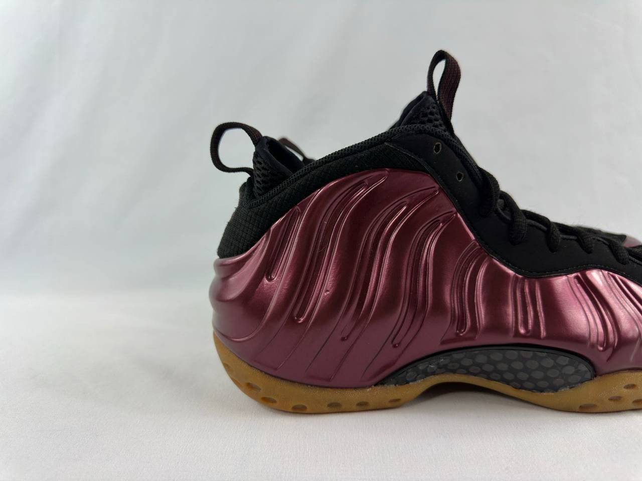 Nike Nike Air Foamposite One 'Night Maroon' Size US 8.5 / EU 41-42 - 2 Thumbnail