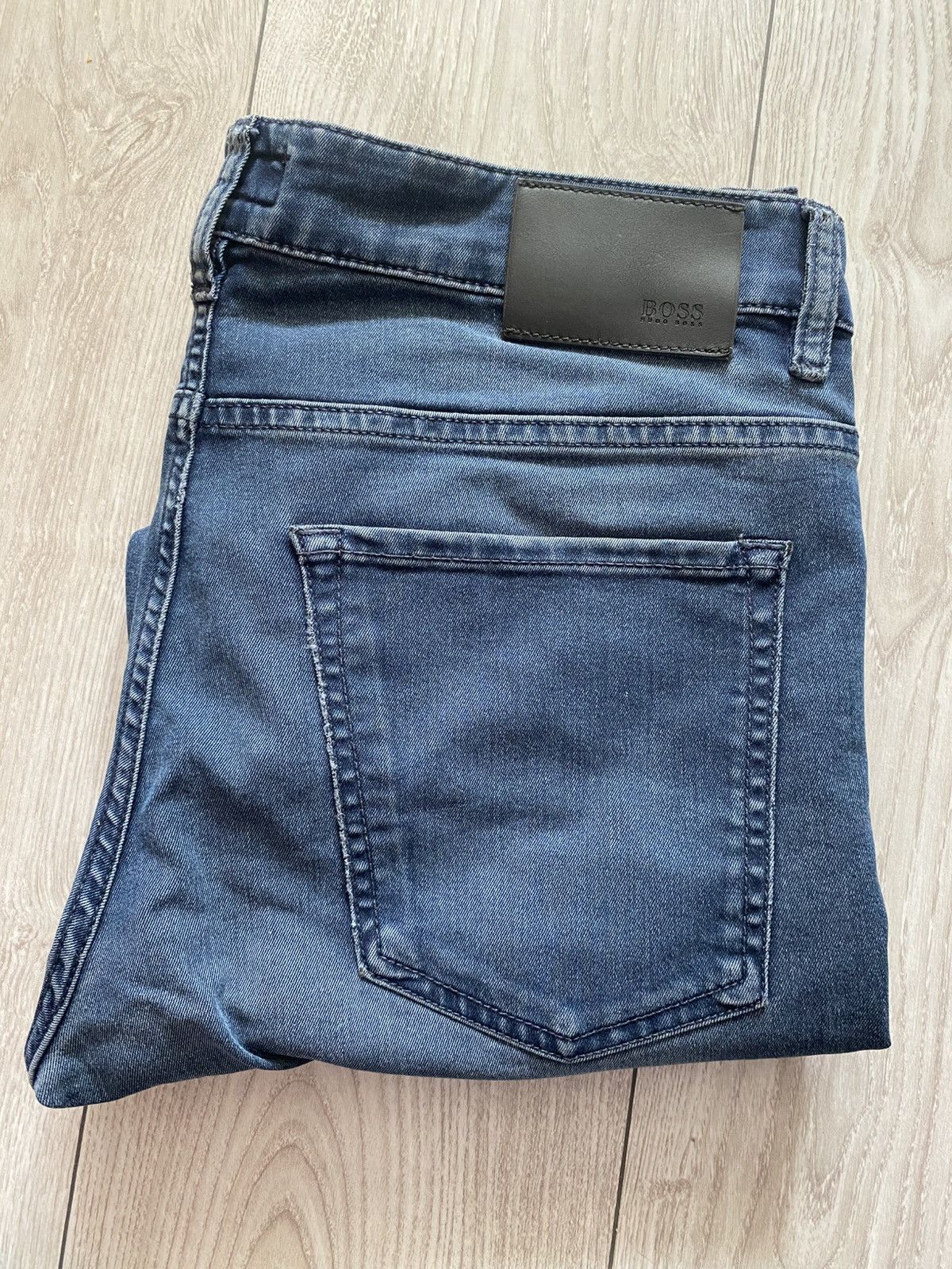 Hugo Boss Hugo Boss Jeans, Size 33/32, Excellent Condition Size US 33 - 1 Thumbnail