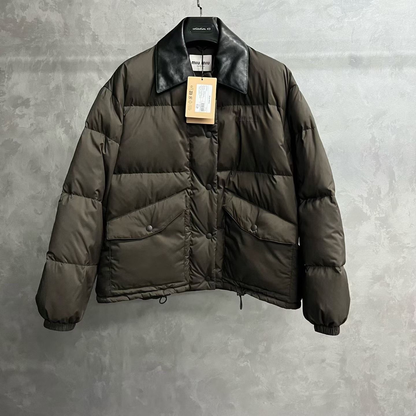 Miu Miu Miu Miu Lapel Single-Breasted Short Down Jacket Size XS / US 0-2 / IT 36-38 - 1 Thumbnail