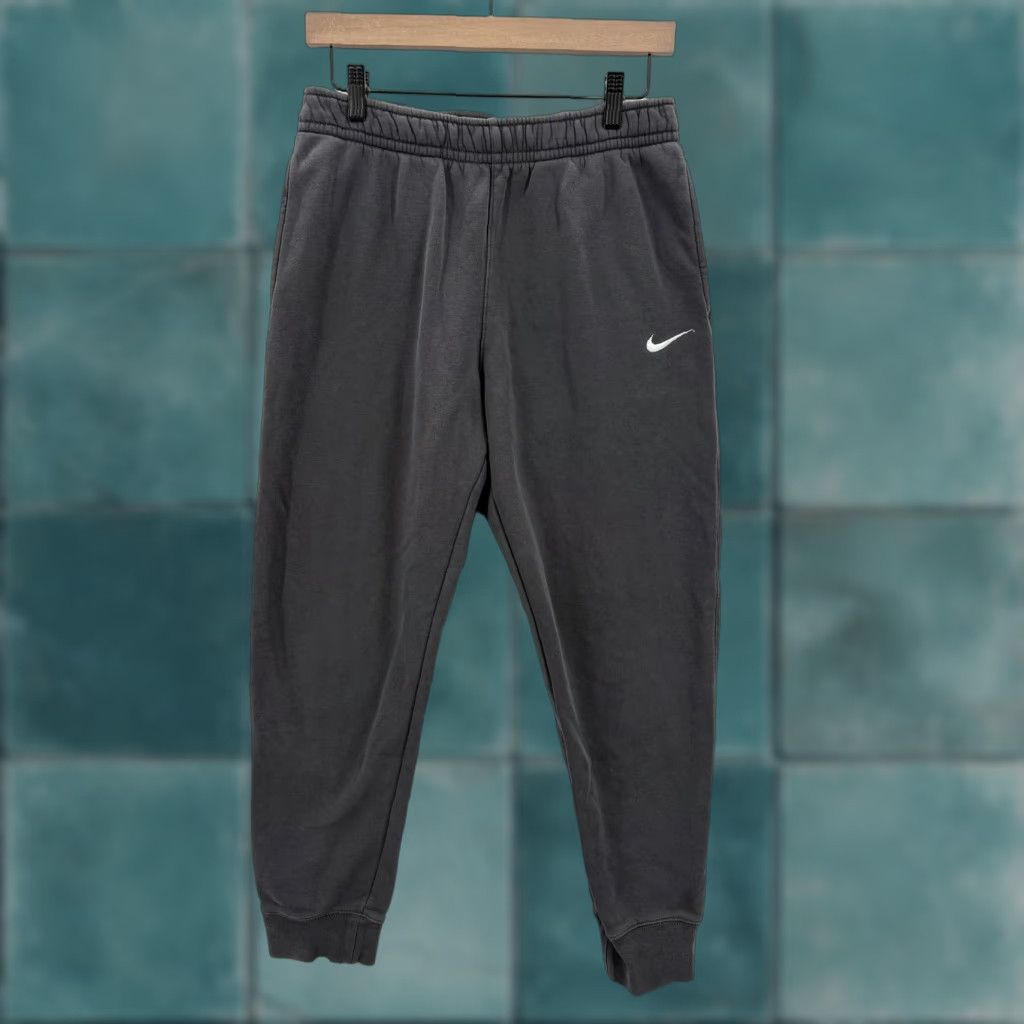 Nike Nike Pants Mens Medium Gray Fleece Joggers Sweatpants Athletic Gym Warm Up Size US 31 - 1 Thumbnail
