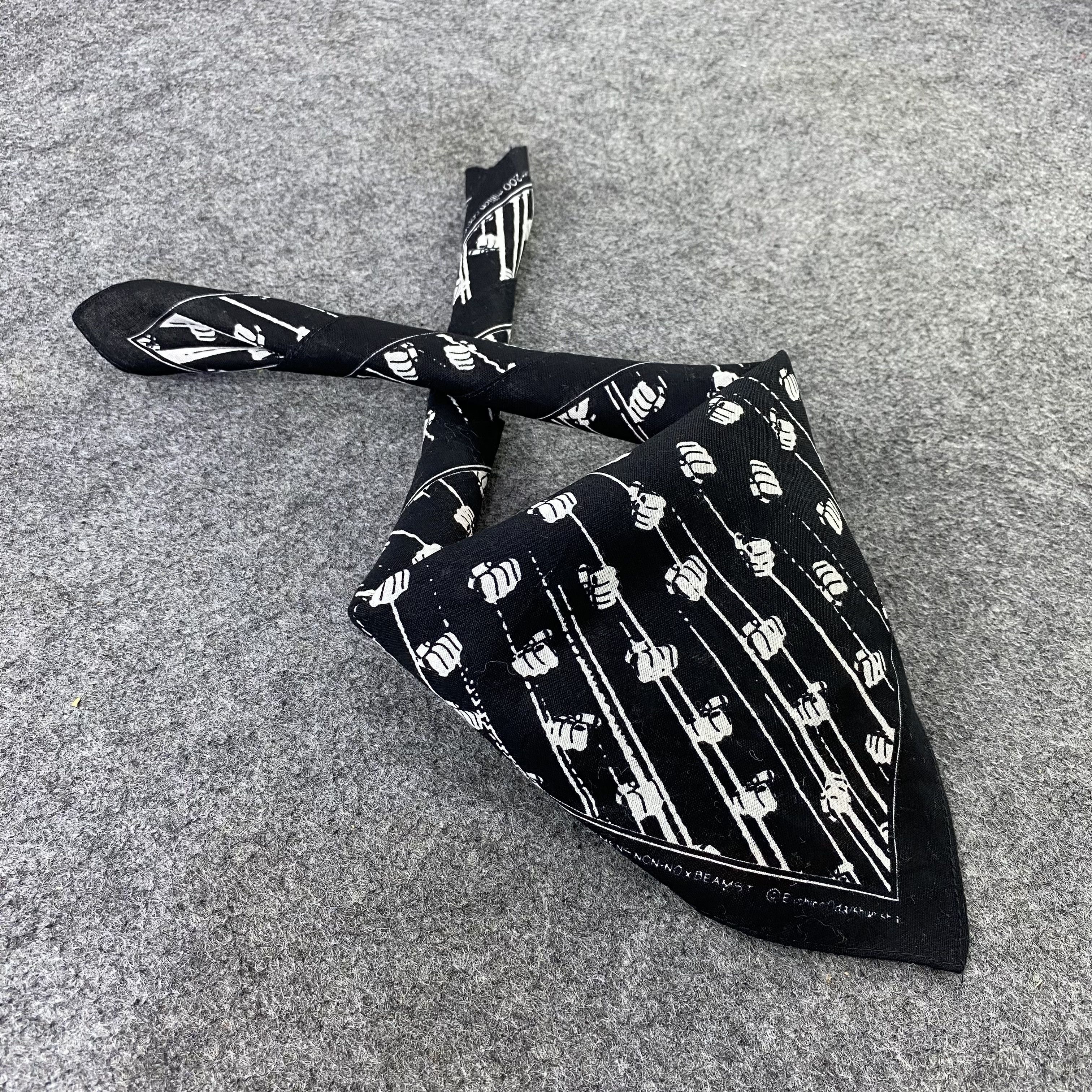 Anime × One Piece × Vintage One Piece Handkerchief / Bandana / Neckerchief-B685 Size ONE SIZE - 1 Thumbnail