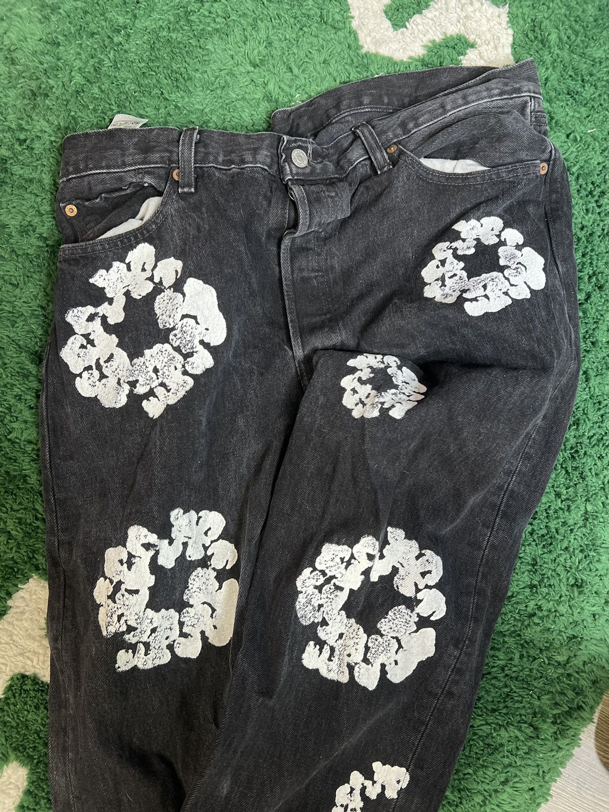 DENIM TEARS Denim Tears X Levis Cotton Wreath jeans Black Size US 36 / EU 52 - 11 Thumbnail