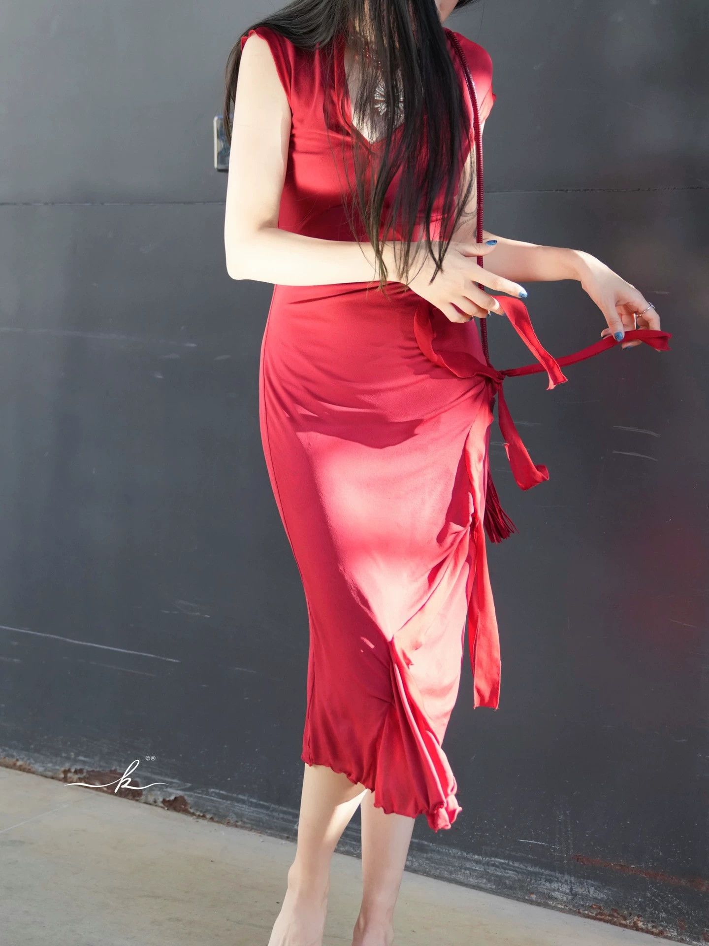 Yves Saint Laurent YSL Tom Ford 2003 Women's Red Tie-Belt Slim Dress Size S / US 4 / IT 40 - 2 Thumbnail
