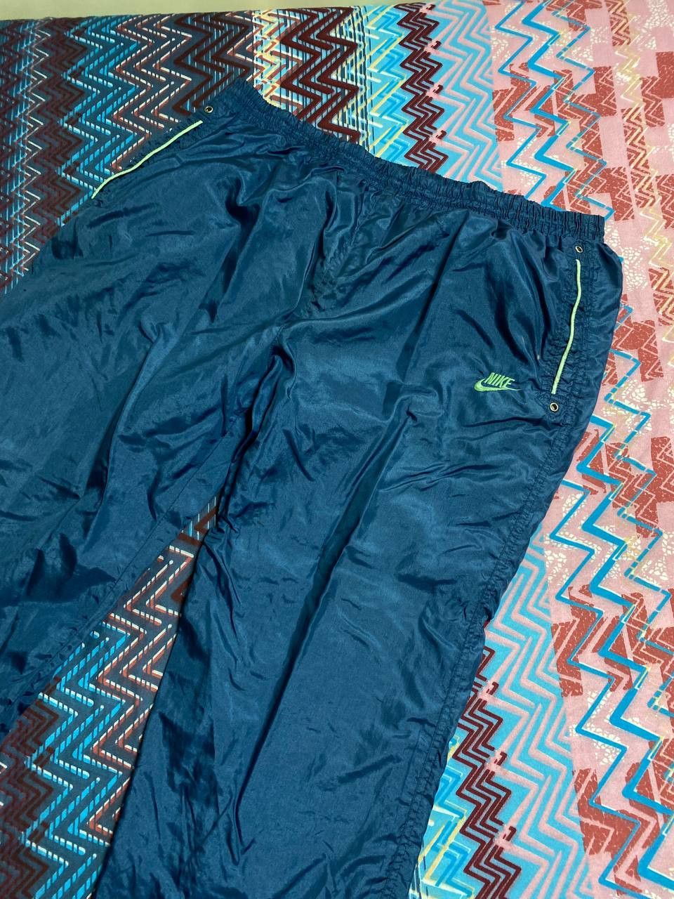 Nike Vintage NIKE logo Casual Pants blue Y2K size XL Size US 36 / EU 52 - 8 Thumbnail