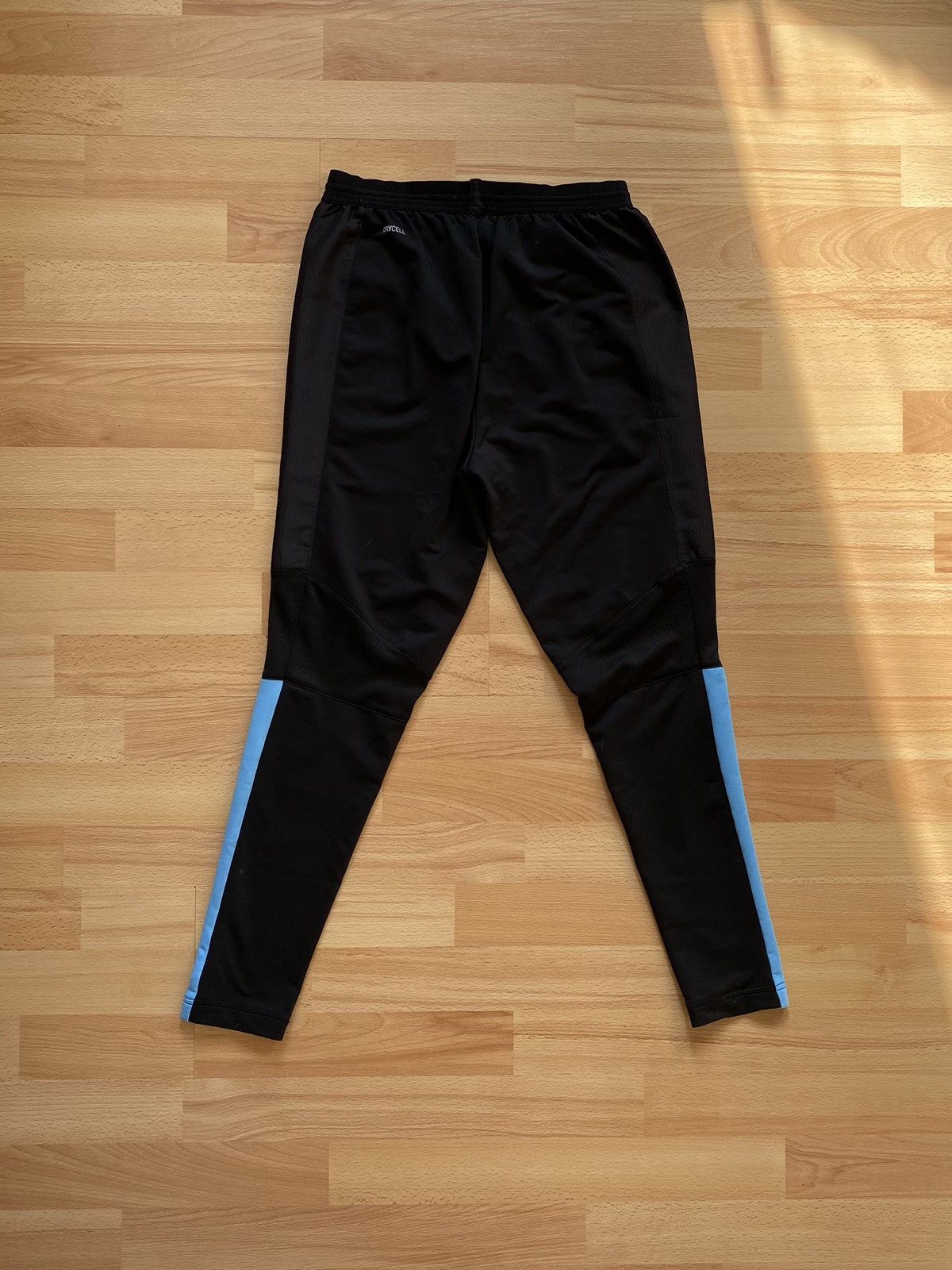 Nike × Puma Manchester City Nike/Puma Football Suit Size S 918800-491 Size US S / EU 44-46 / 1 - 20 Thumbnail