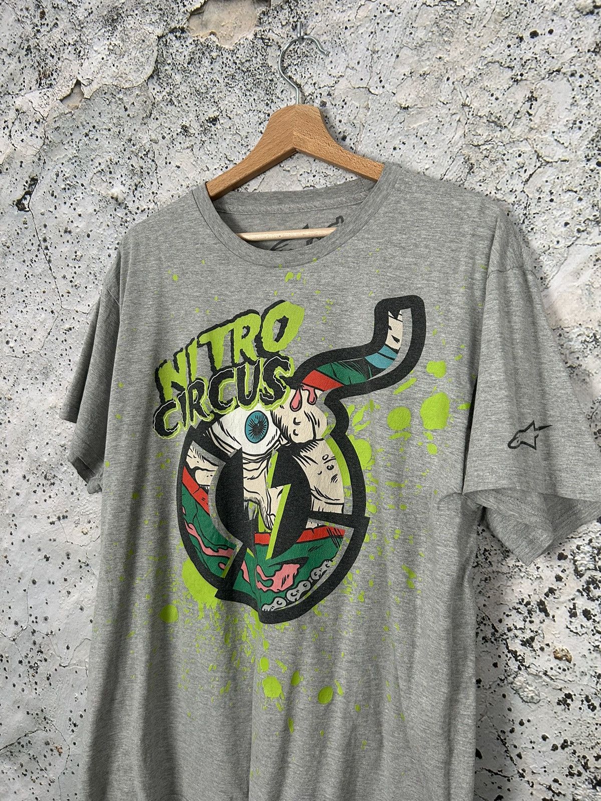 Vintage Vintage Nitro Circus Racing Graphic Tee Hype Streetwear Y2K Size US L / EU 52-54 / 3 - 2 Thumbnail