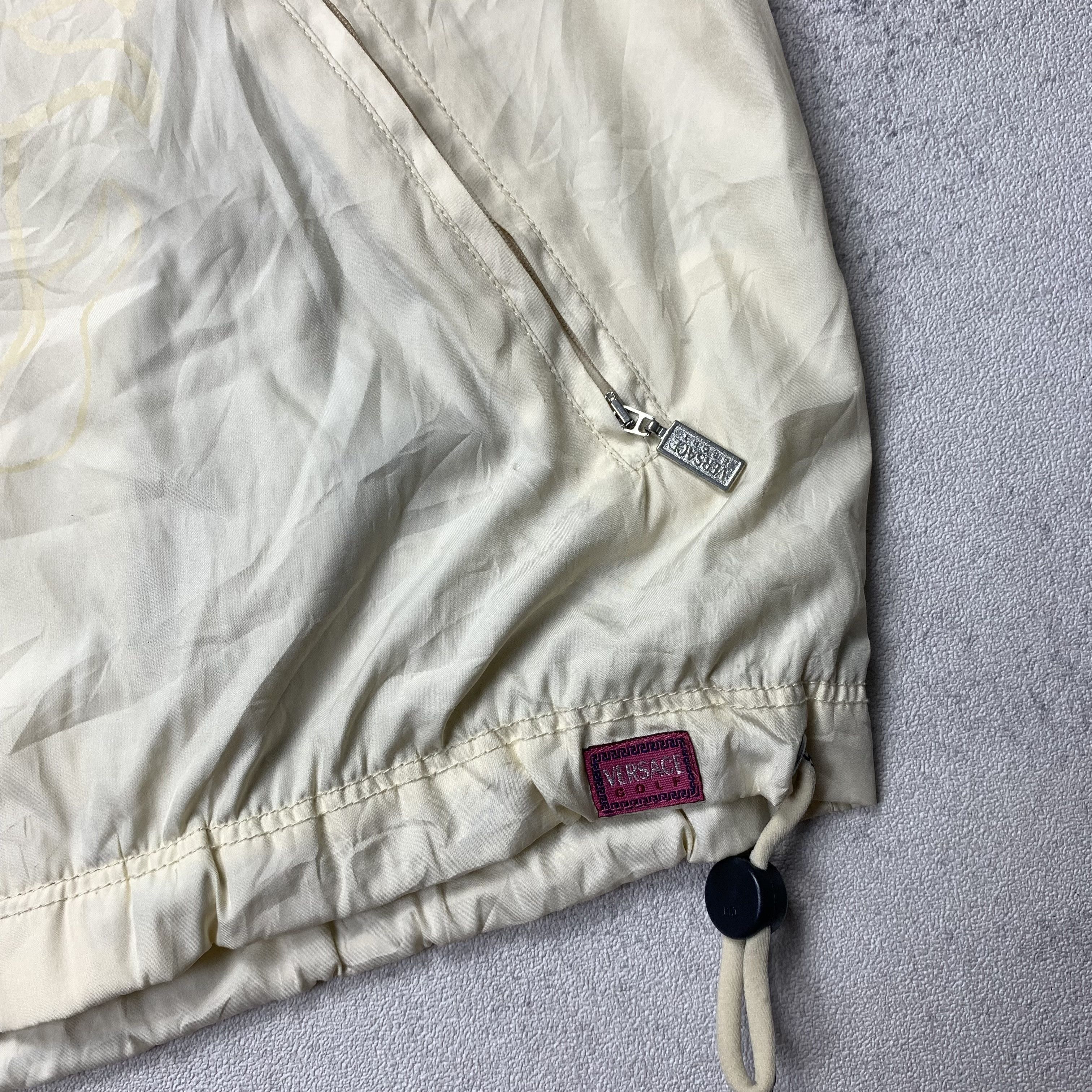 Versace 90s Versace Sport Windbreaker Jacket Size US S / EU 44-46 / 1 - 6 Thumbnail