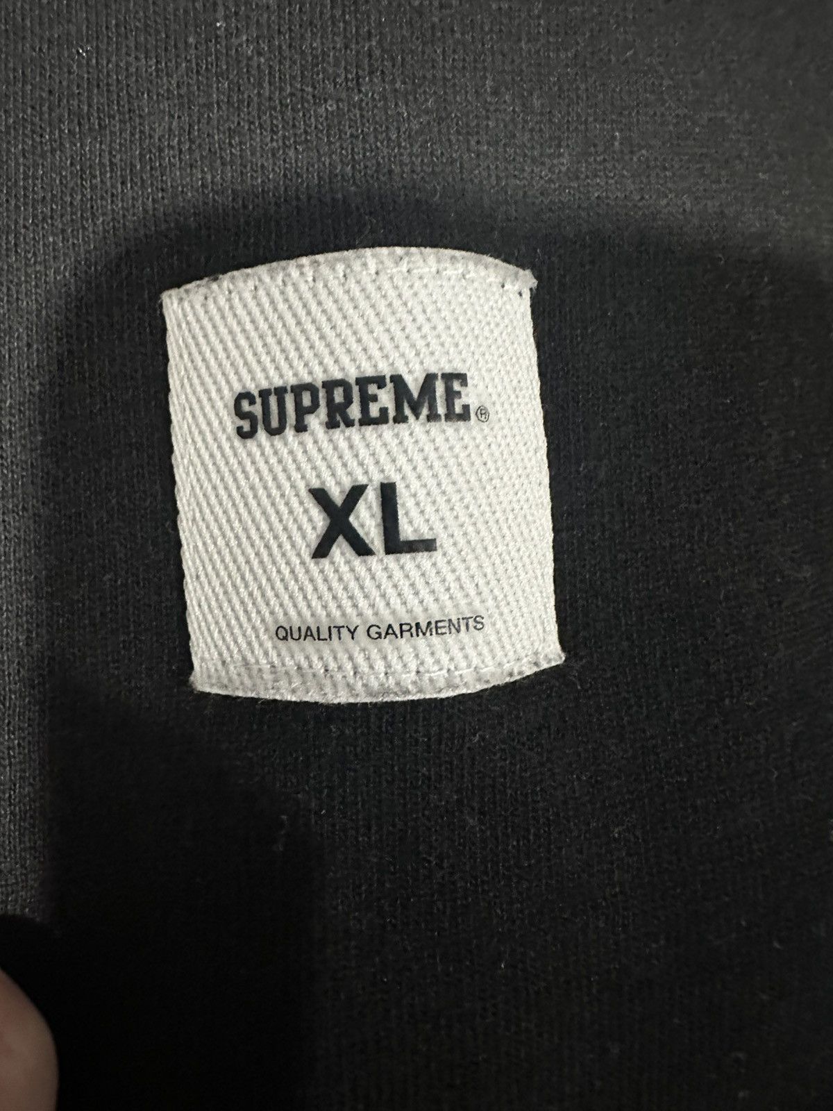 Supreme SUPREME CUT LOGO S/S TOP Size US XL / EU 56 / 4 - 3 Thumbnail