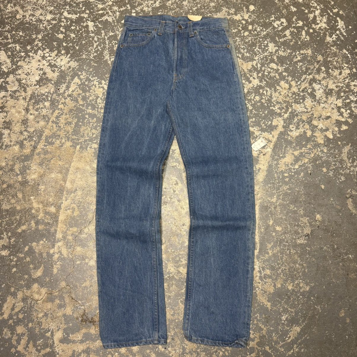 Levi's Vintage Levi’s 501 0113 Light Blue Denim Jeans USA NWT Size US 28 / EU 44 - 5 Thumbnail