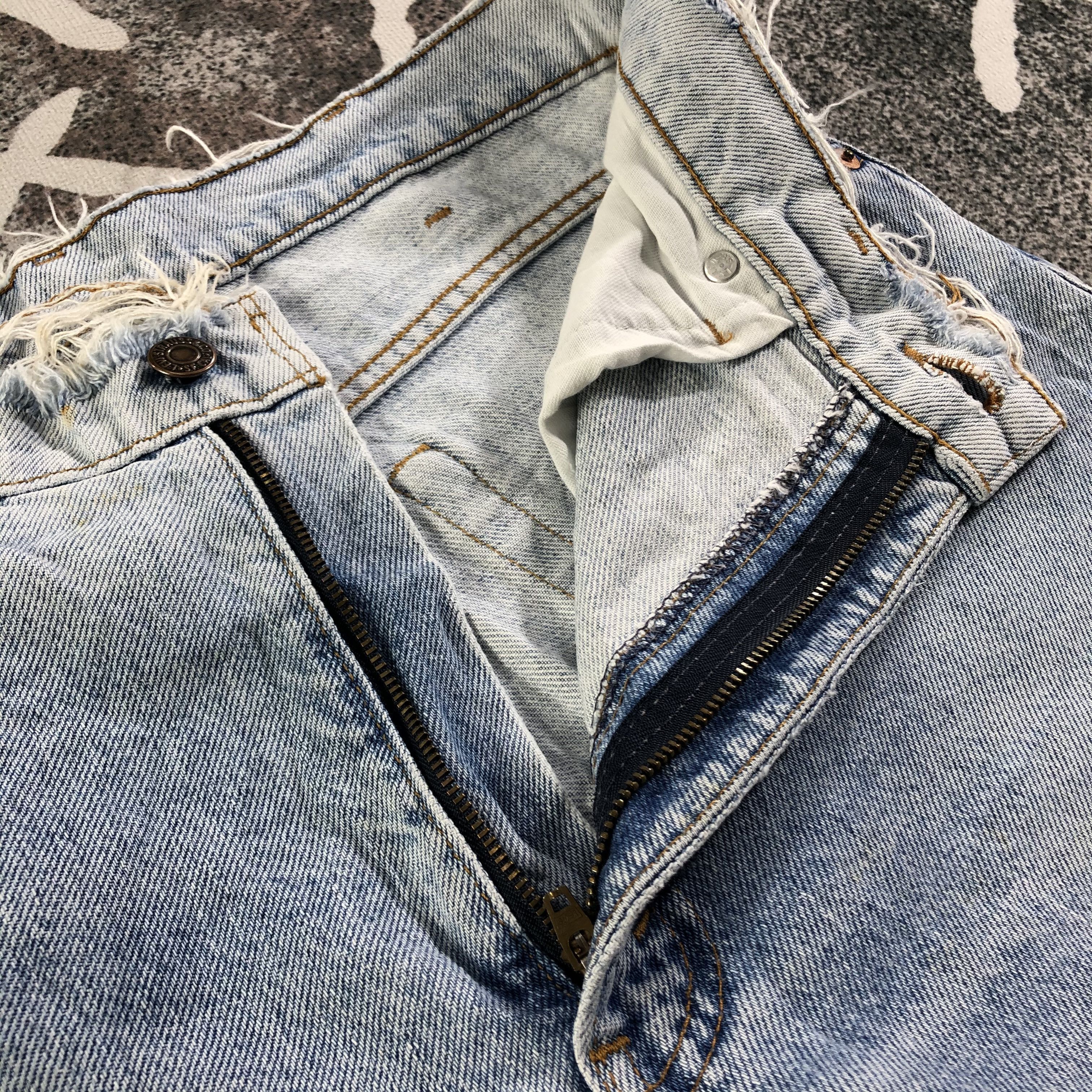 Levi's Vintage Levis 610 Jeans Light Wash Jeans KJ2040 Size US 31 - 7 Thumbnail