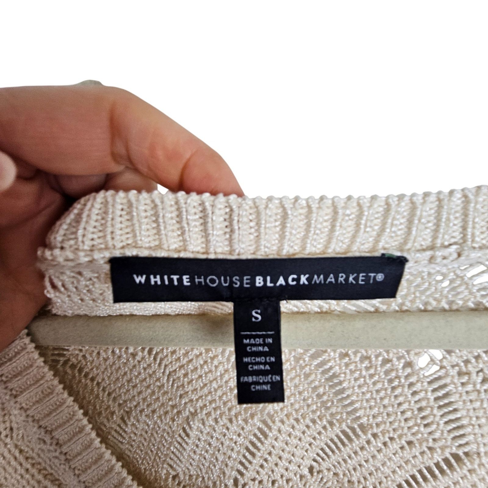White House Black Market White House Black Market Open Knit V-Neck Sweater Size S Size S / US 4 / IT 40 - 5 Thumbnail