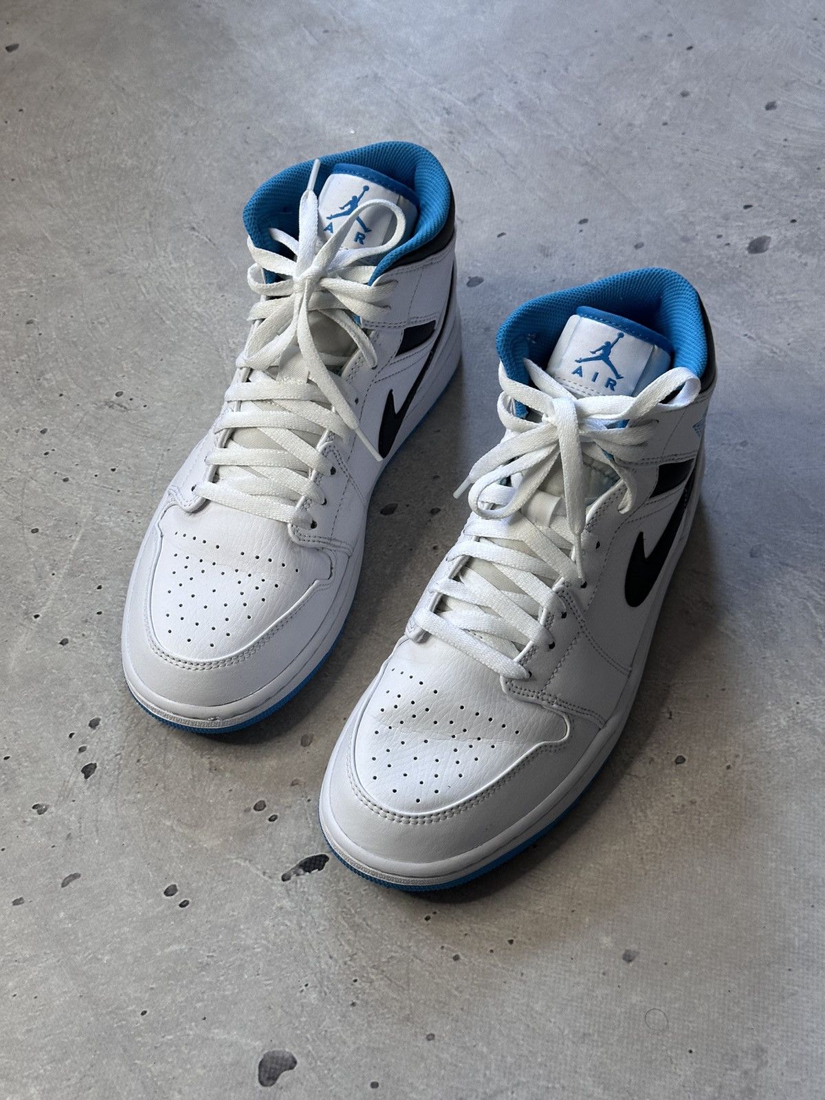 Jordan Brand × Nike Nike Air Jordan 1 MID White Size US 10 / EU 43 - 2 Thumbnail