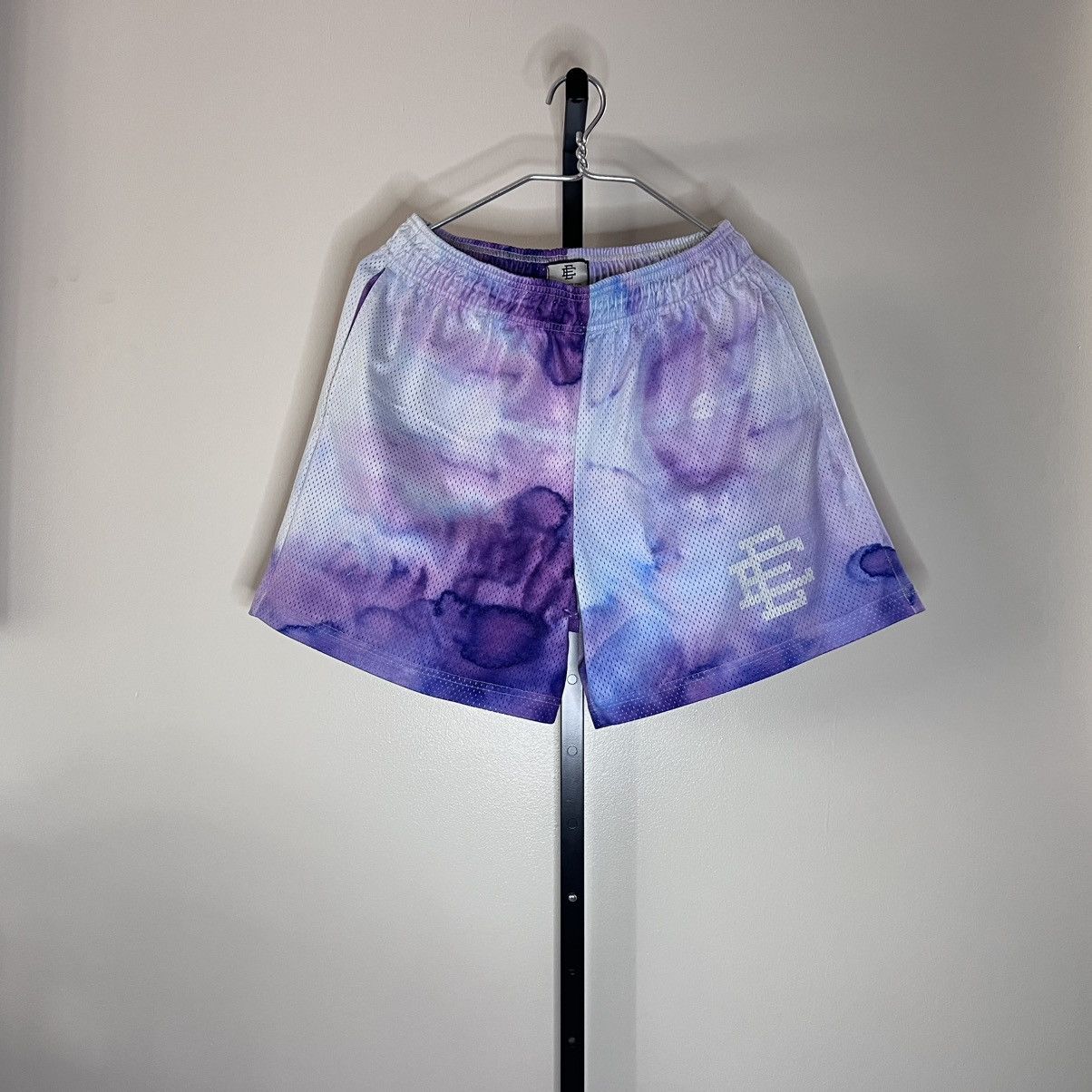 Eric Emanuel ERIC EMANUEL SHORT PURPLE/BLUE TIE DYE Size US 34 / EU 50 - 1 Thumbnail