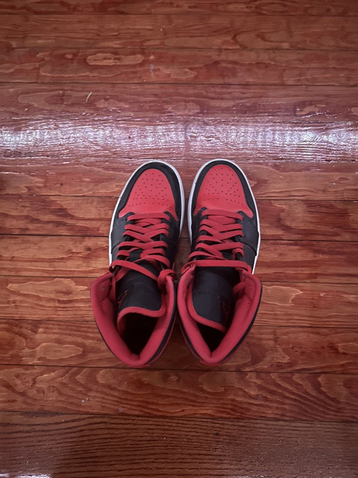 Jordan Brand × Nike Jordan 1 mid alternate bred Size US 9 / EU 42 - 3 Thumbnail