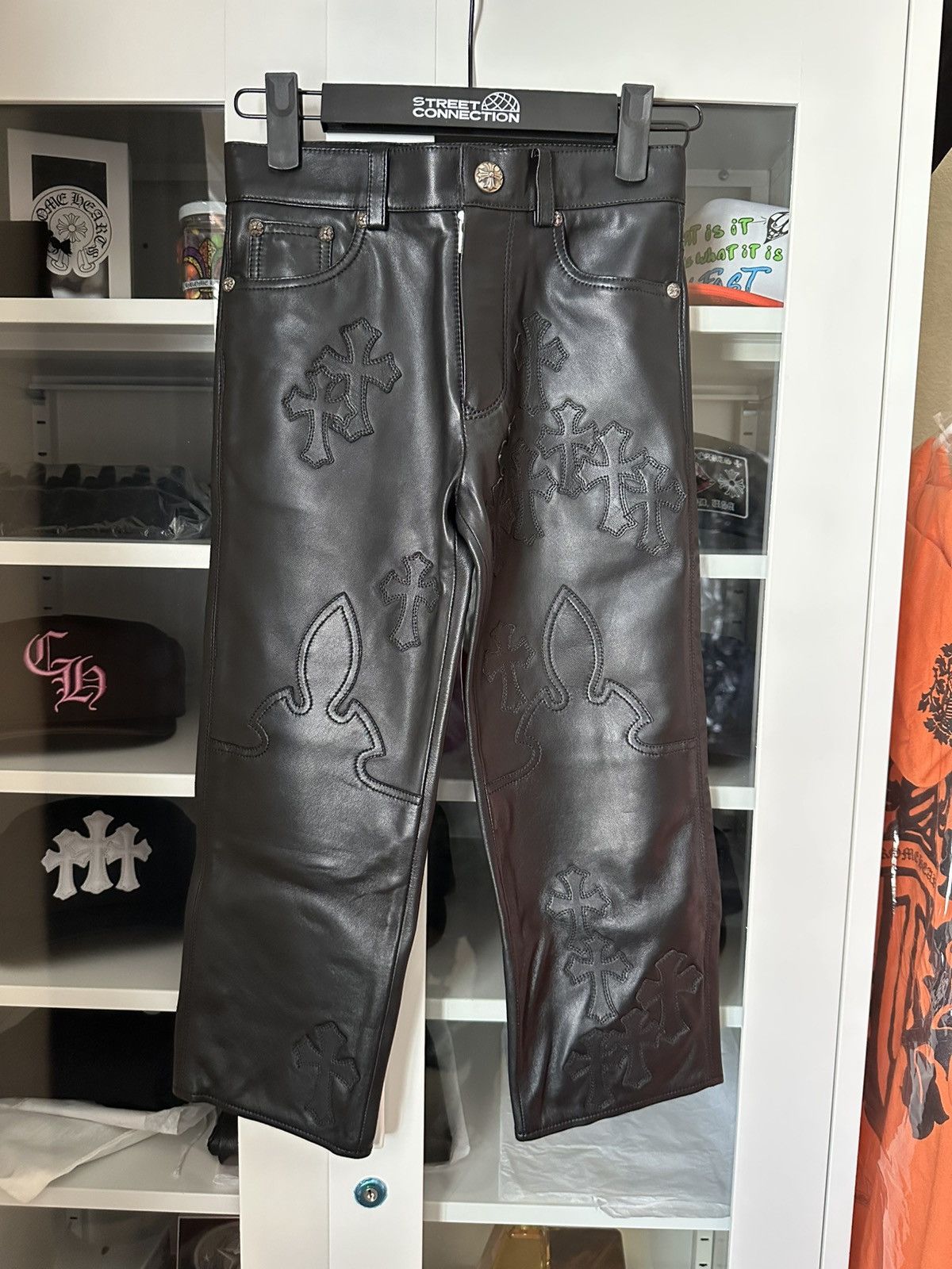 Chrome Hearts CHROME HEARTS KIDS YOUTH LEATHER FLEURKNEE CROSS PATCH PANT Size US 26 / EU 42 - 1 Thumbnail
