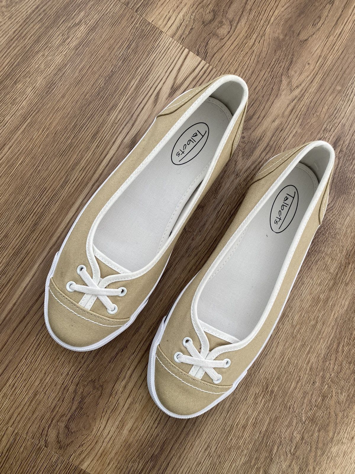Talbots Talbots Shoes Womens 7M Casual Slip On Loafer Flats BeigeNew Size US 7 / IT 37 - 3 Thumbnail