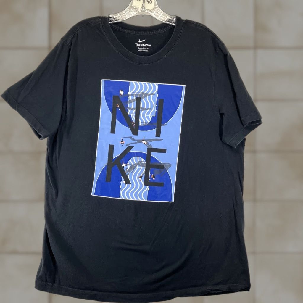 Nike **NIKE Mens Black Basketball Court Shadow Art XL T-Shirt** User: **NIKE Mens Black Basketball Court Shadow Art XL T-Shirt** Size US XL / EU 56 / 4 - 1 Thumbnail