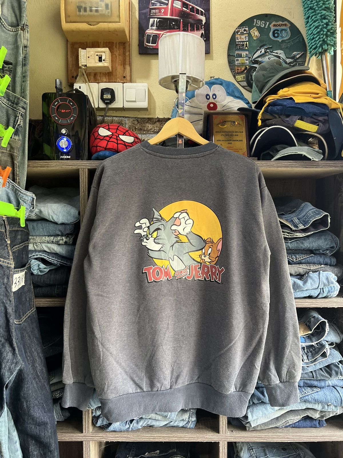 Cartoon Network 🔥Sun Faded Tom & Jerry Sweatshirts Size US L / EU 52-54 / 3 - 1 Thumbnail