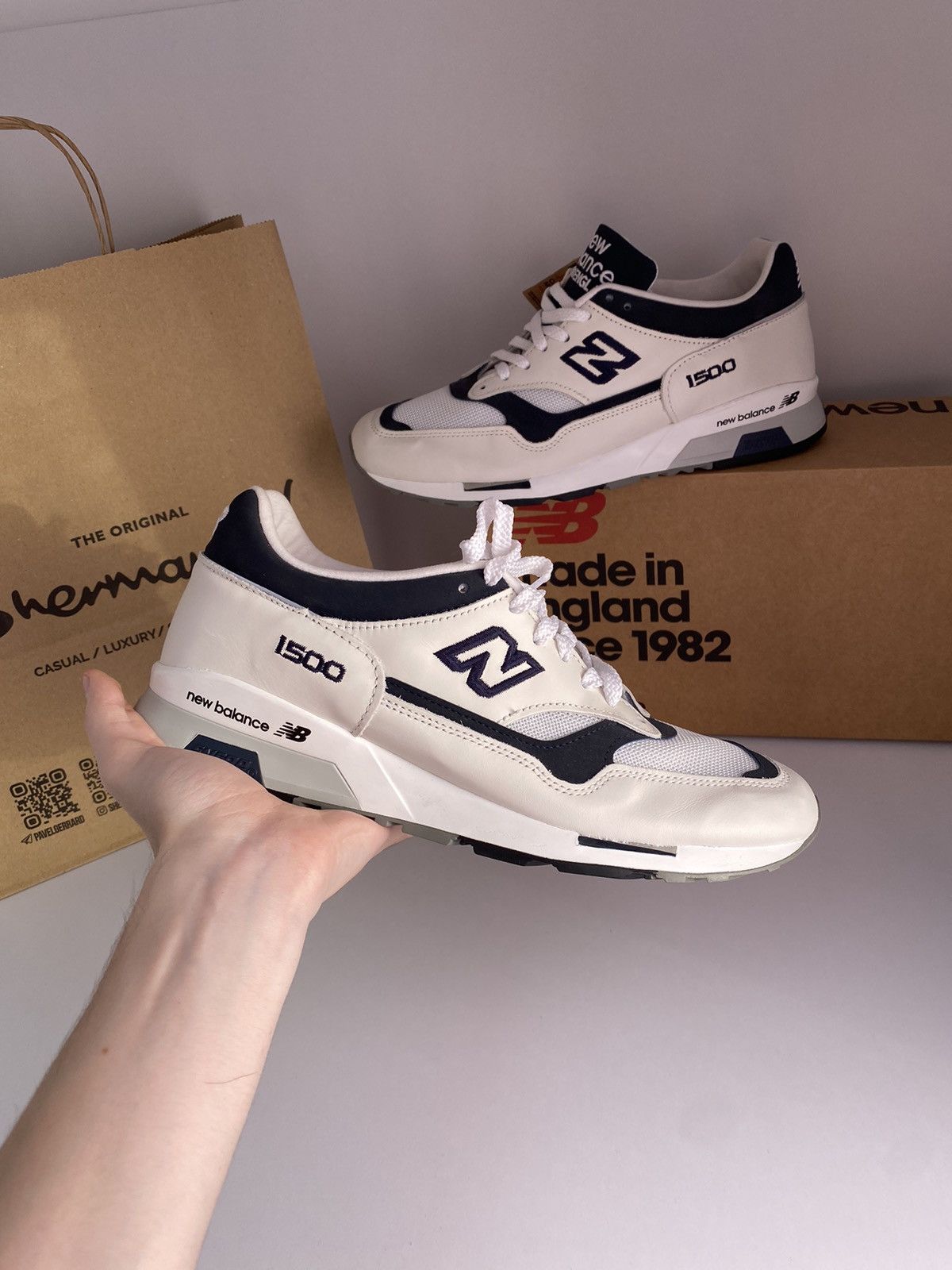 New Balance New Balance 1500 Made in England White Navy M1500WWN Size US 8.5 / EU 41-42 - 4 Thumbnail