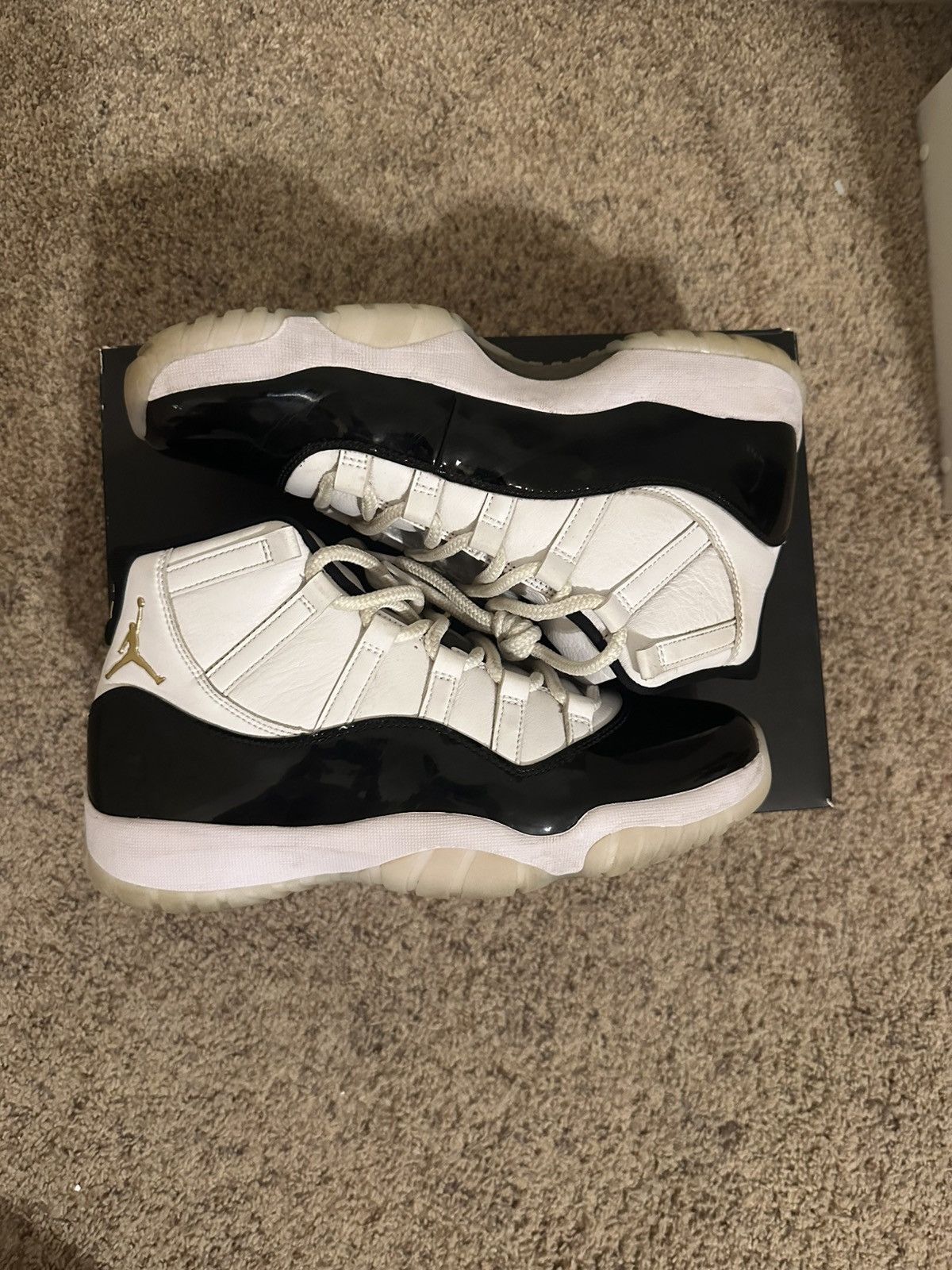 Jordan Brand Jordan 11 Gratitude Size US 10 / EU 43 - 1 Thumbnail