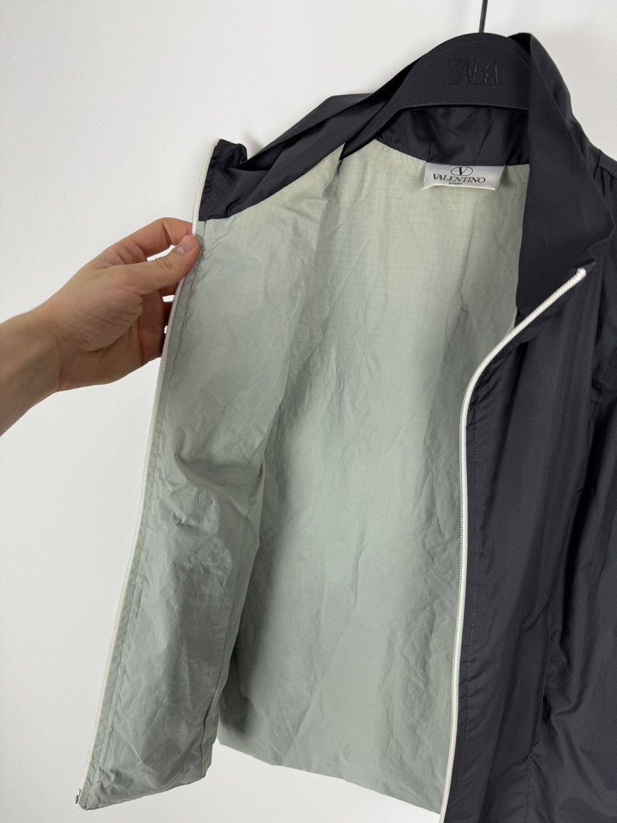 Valentino 1990’s Vintage Valentino Sport Vest Size M / US 6-8 / IT 42-44 - 14 Thumbnail