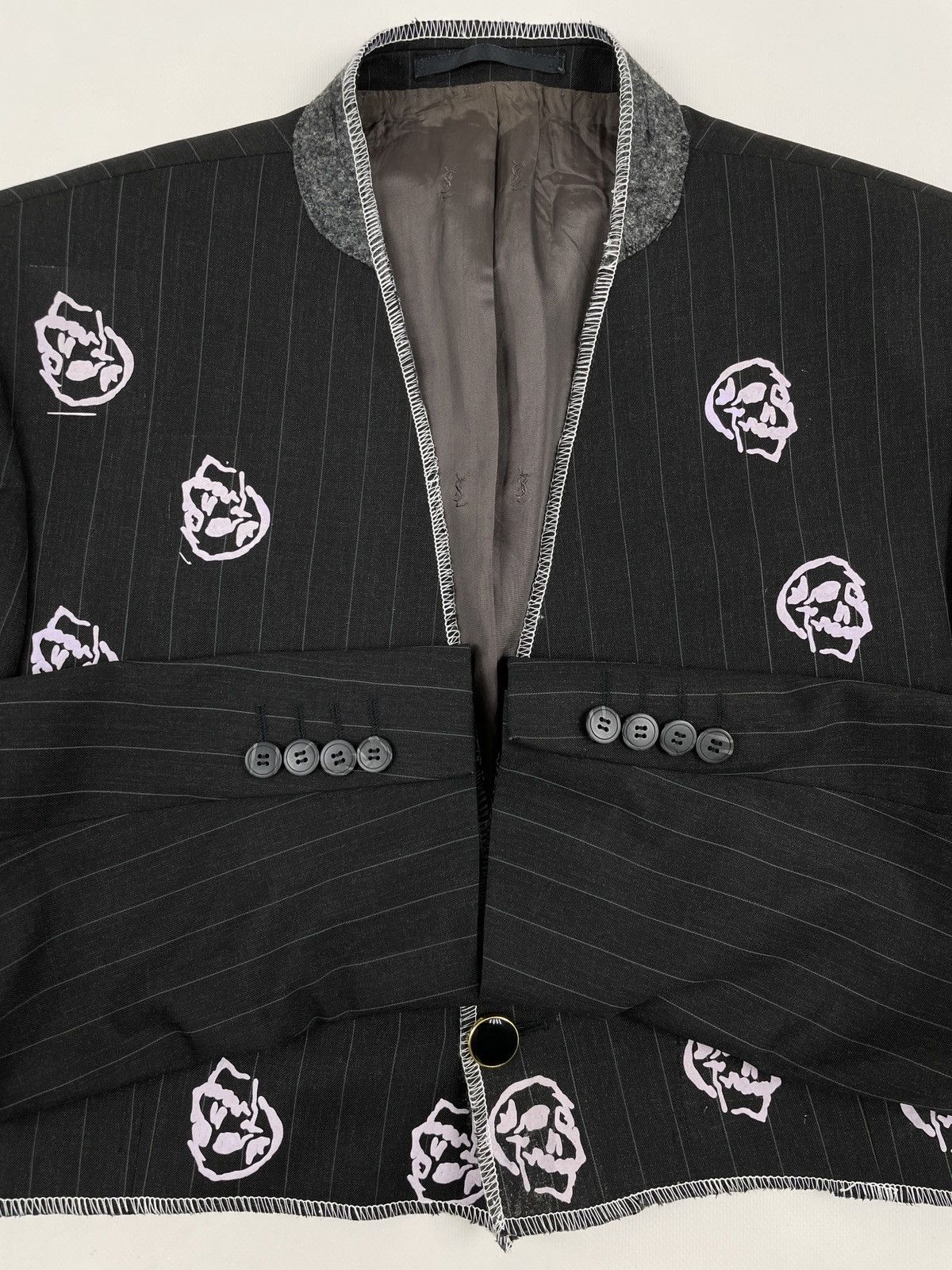Yves Saint Laurent VTG SAINT LAURENT Wool YSL Logo Skulls Blazer Cropped Jacket Size 52L - 16 Thumbnail