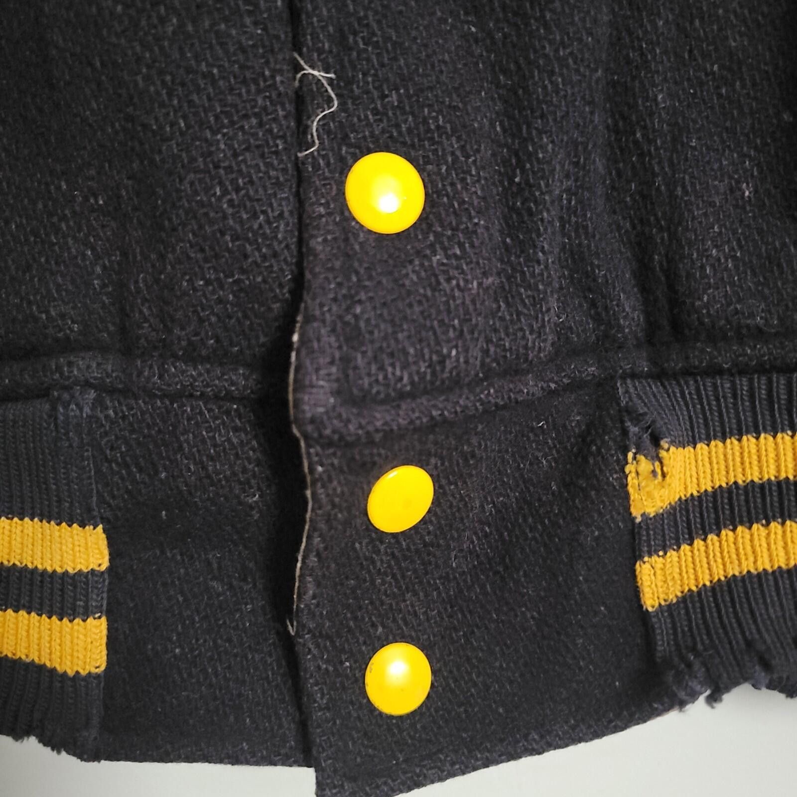 Champion Vintage 1940s Champion Running Man Varsity Jacket Size US L / EU 52-54 / 3 - 11 Thumbnail
