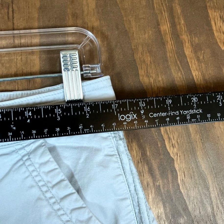 Eddie Bauer Eddie Bauer Womens Shorts Gray Midi Casual Wear Stretch 14 Bermuda Flat Front Activewear Casual Womens Shorts Gray 14 Size 36" / US 14 / IT 50 - 6 Thumbnail
