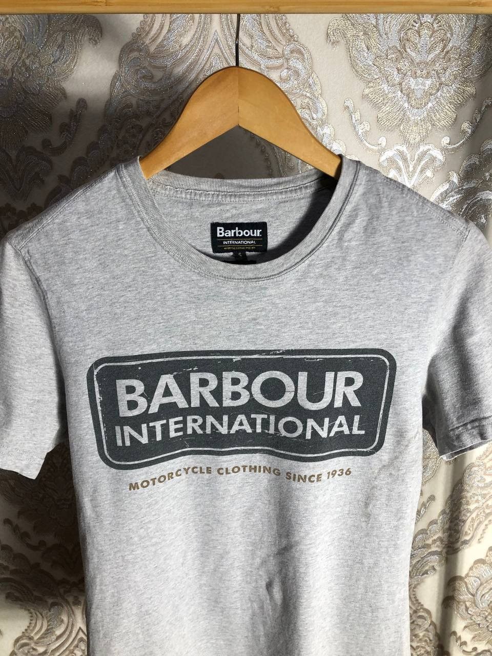 Barbour VINTAGE BARBOUR INTERNATIONAL CASUAL T-SHIRT RETRO Y2K 90s Size US S / EU 44-46 / 1 - 2 Thumbnail