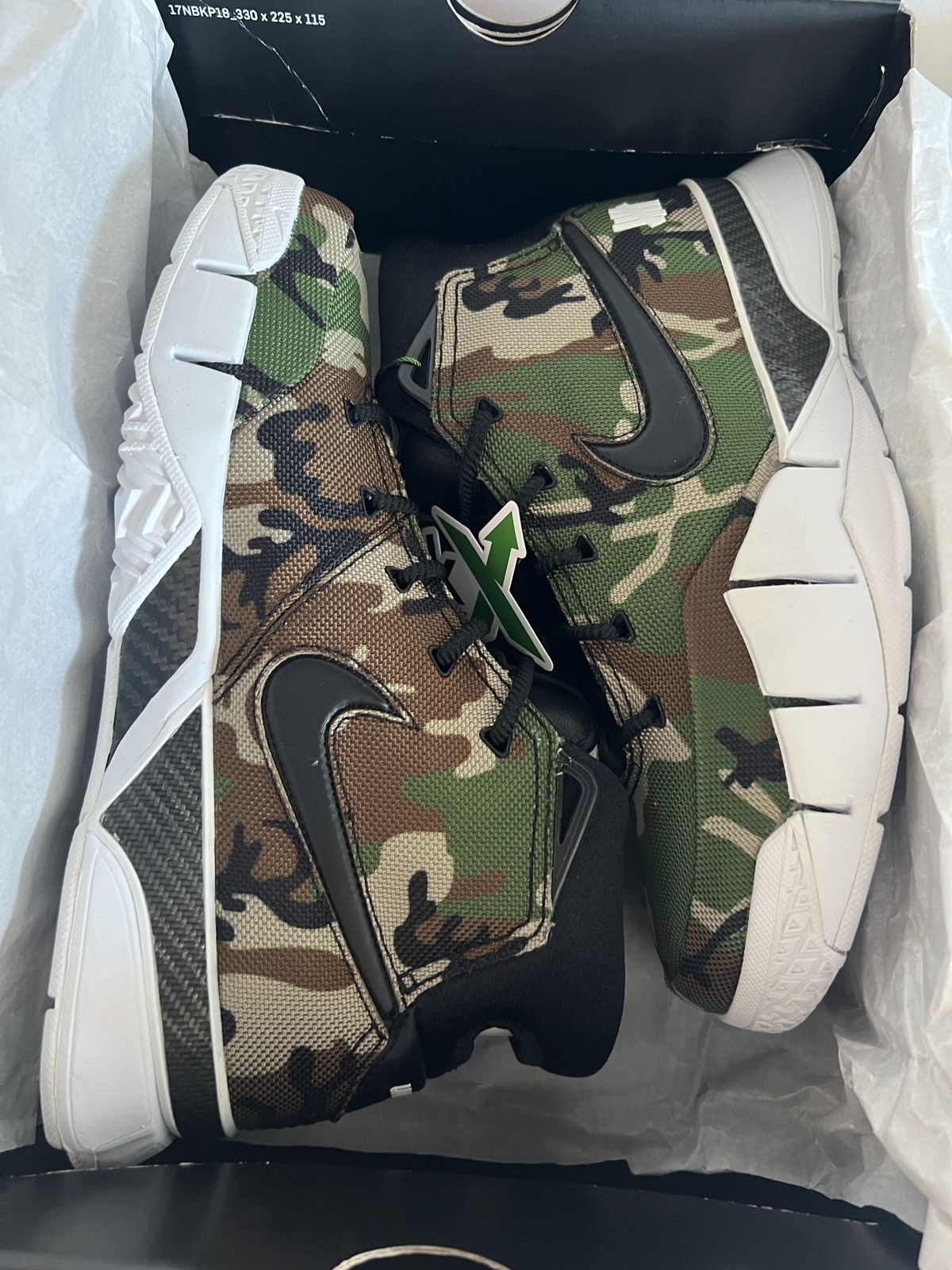 Nike NIKE KOBE 1 PROTRO X UNDEFEATED Size US 7 / EU 40 - 5 Thumbnail
