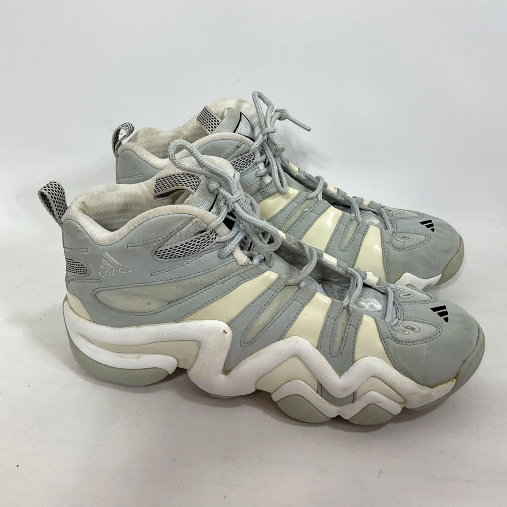 Adidas VINTAGE adidas Crazy 8 Kobe Bryant Grey Suede White Mens 12 2006 Rare Retro Sneaker Size US 12 / EU 45 - 6 Thumbnail
