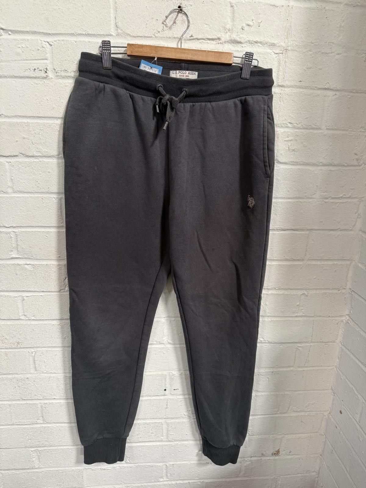 U.S. Polo Assn. U.S. Polo Assn. Men's Black Casual Jogger Pants Size US 34 / EU 50 - 1 Thumbnail