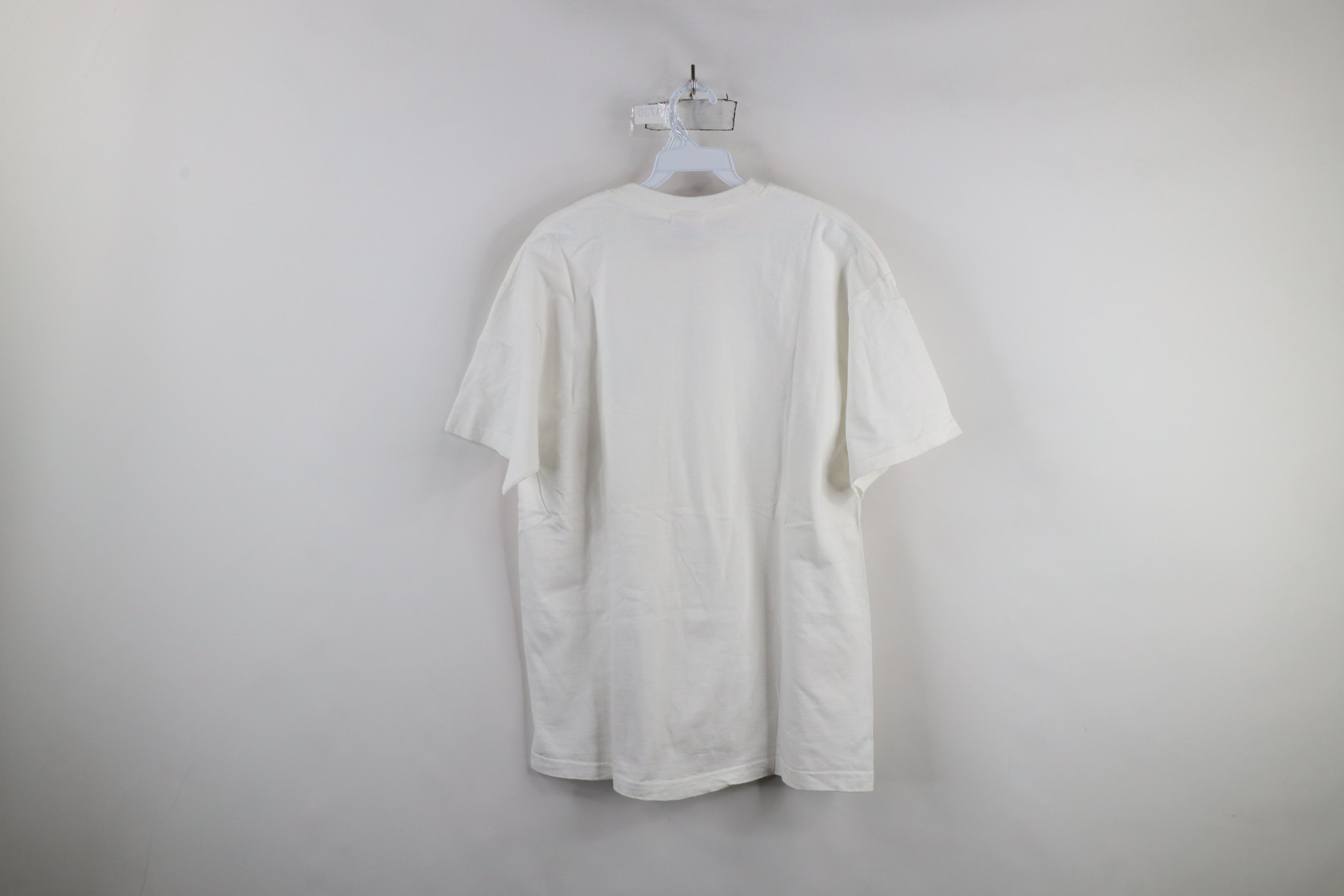 Vintage Vintage 90s Warner Brothers Flag Shield Logo T-Shirt White Size US XL / EU 56 / 4 - 7 Thumbnail