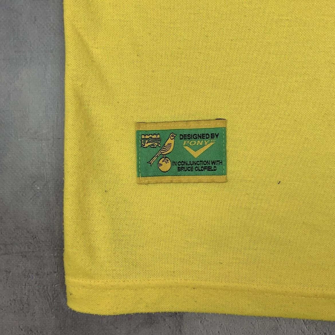 PONY Rare! #10 Norwich City Pony Vintage Soccer Jersey 1997 Size US S / EU 44-46 / 1 - 14 Thumbnail
