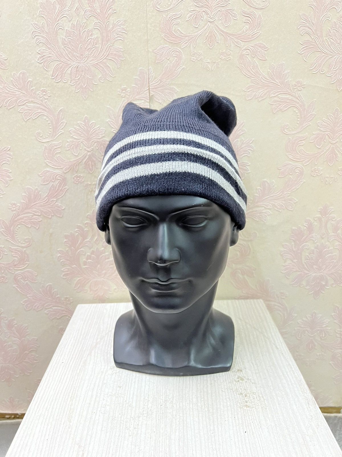 Adidas Adidas Big Logo Beanie Hats Size ONE SIZE - 2 Thumbnail