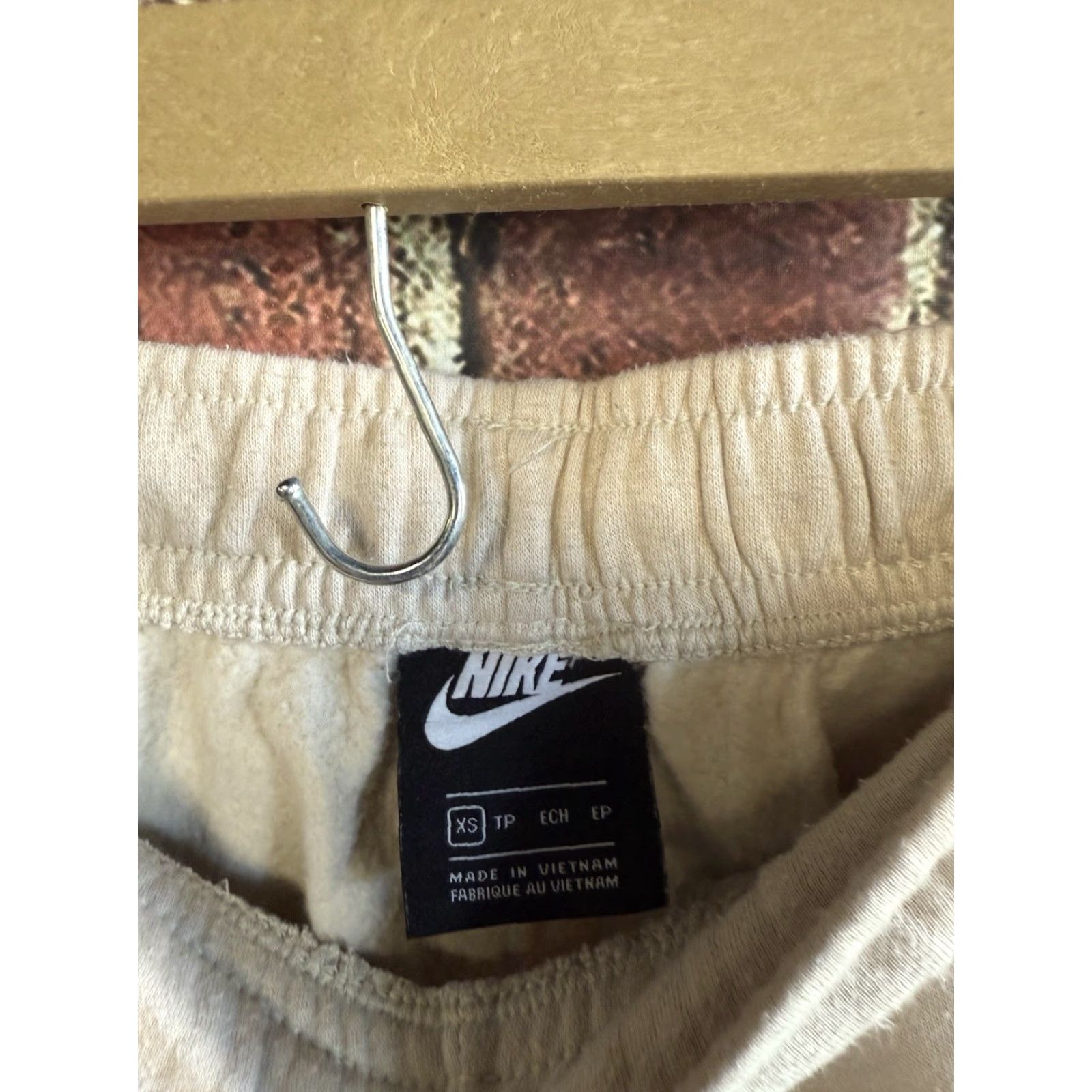 Nike Nike Sweatpants Women XS Tan Joggers Tapered Cotton Blend CJ7719-140 Athletic Pockets Drawstring Fleece Size 26" / US 2 / IT 38 - 3 Thumbnail