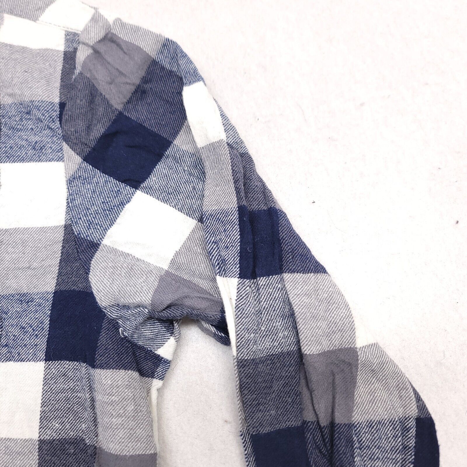Club Room Club Room GIngham Flannel Shirt Mens Size M Blue Gray Size US M / EU 48-50 / 2 - 5 Thumbnail