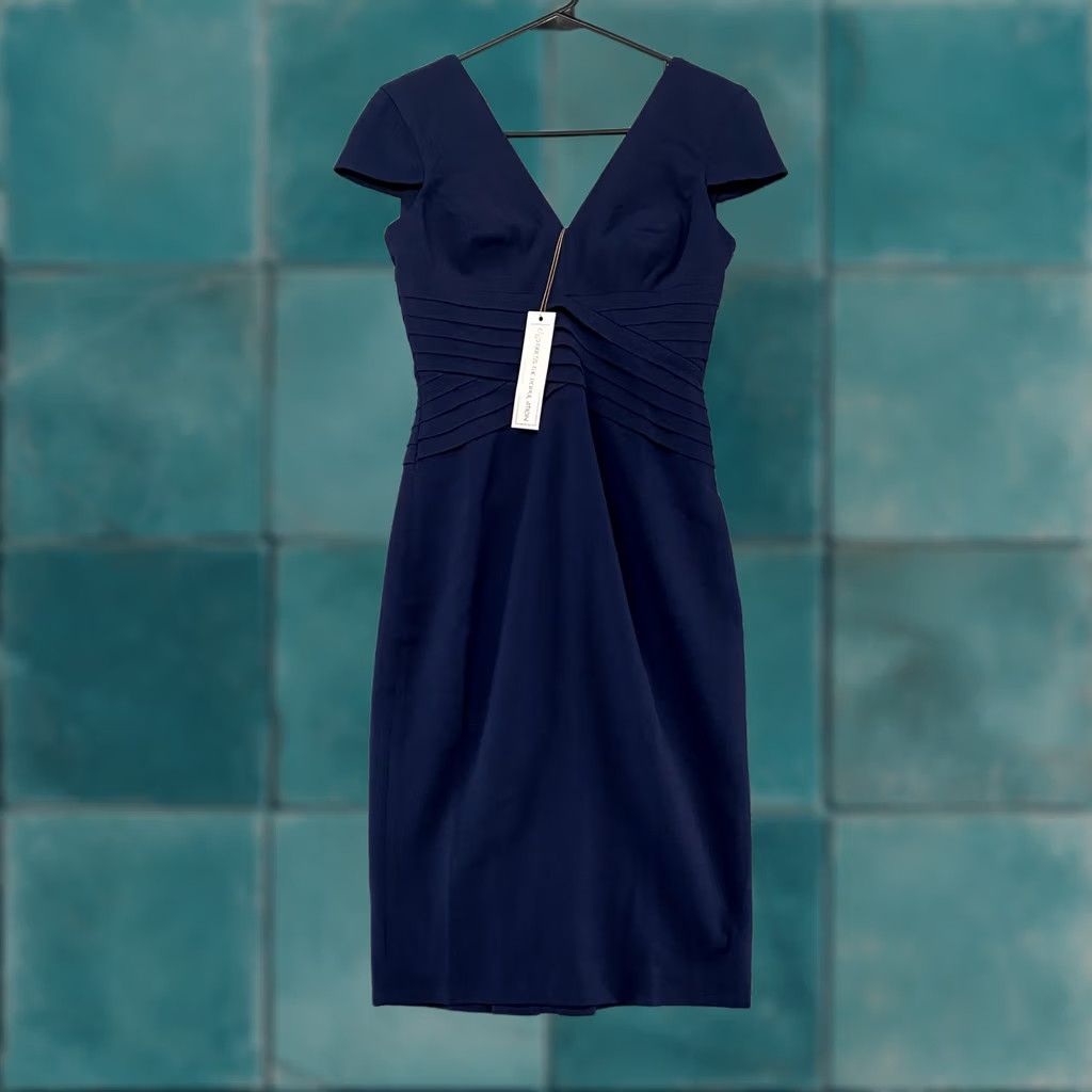 Dress the Population VINTAGE Dress The Population Dolores Dress Womens XS Navy Sheath Pleated V Neck Party Size XS / US 0-2 / IT 36-38 - 1 Thumbnail