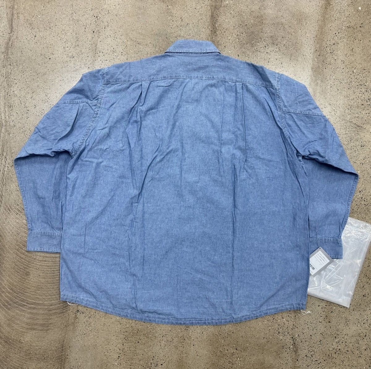 Beams Japan BROCHURE BR+ALWT E/W CHAMBRAY beams ssz Size US L / EU 52-54 / 3 - 2 Thumbnail
