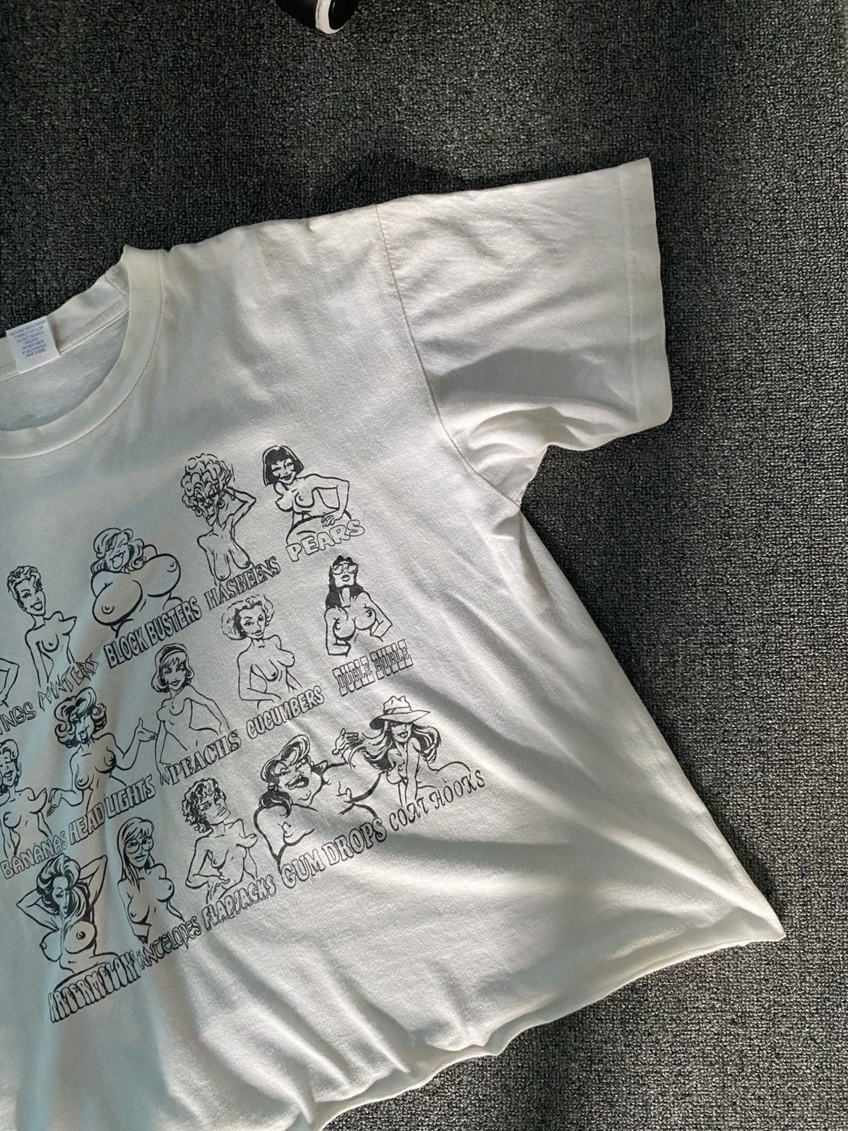 Other Vintage 90's Boobs Tits Parody Tee. Size US M / EU 48-50 / 2 - 3 Thumbnail
