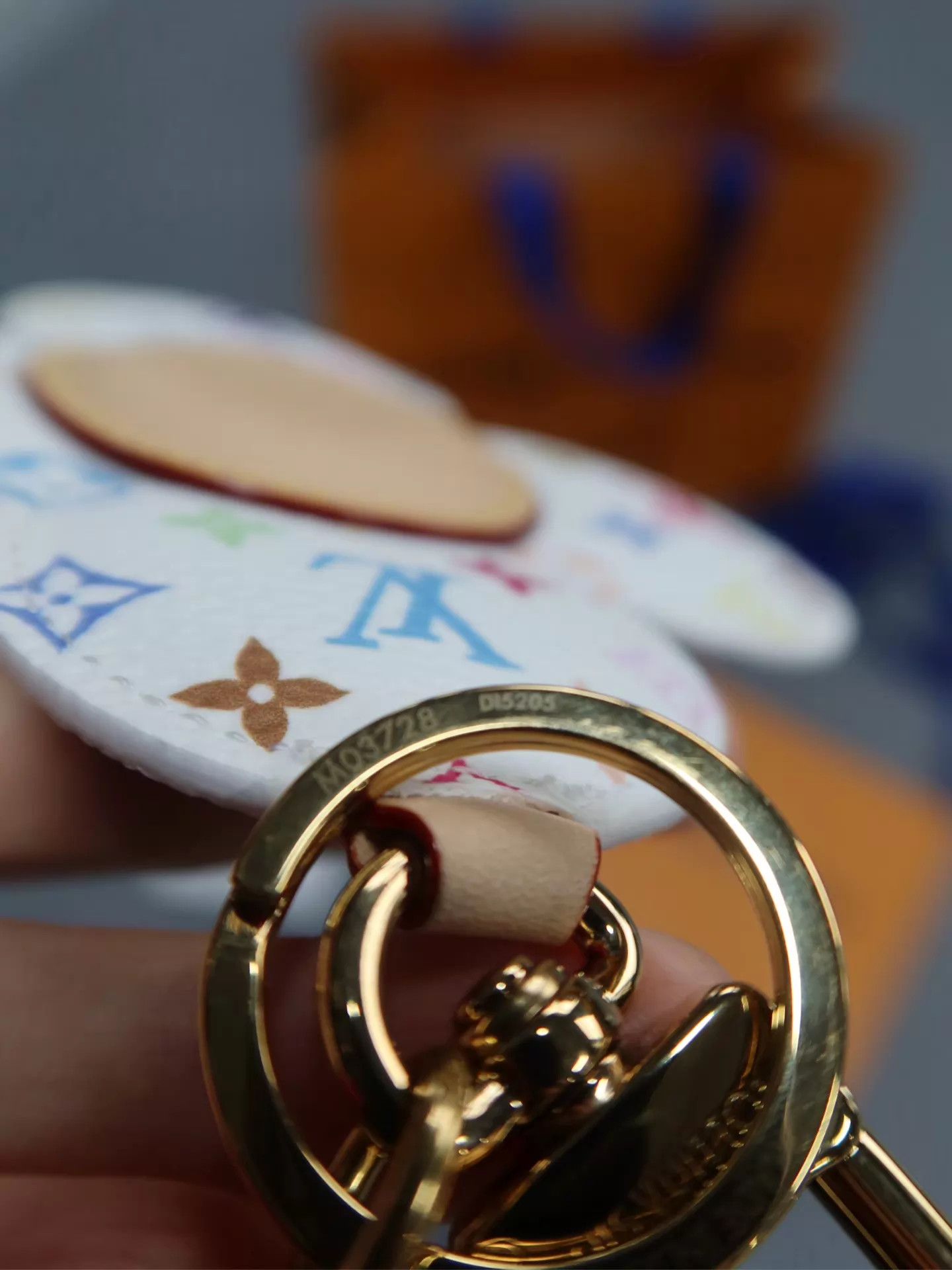 Louis Vuitton LV x Takashi Murakami Vivienne Sunflower White Tricolor Size ONE SIZE - 8 Thumbnail