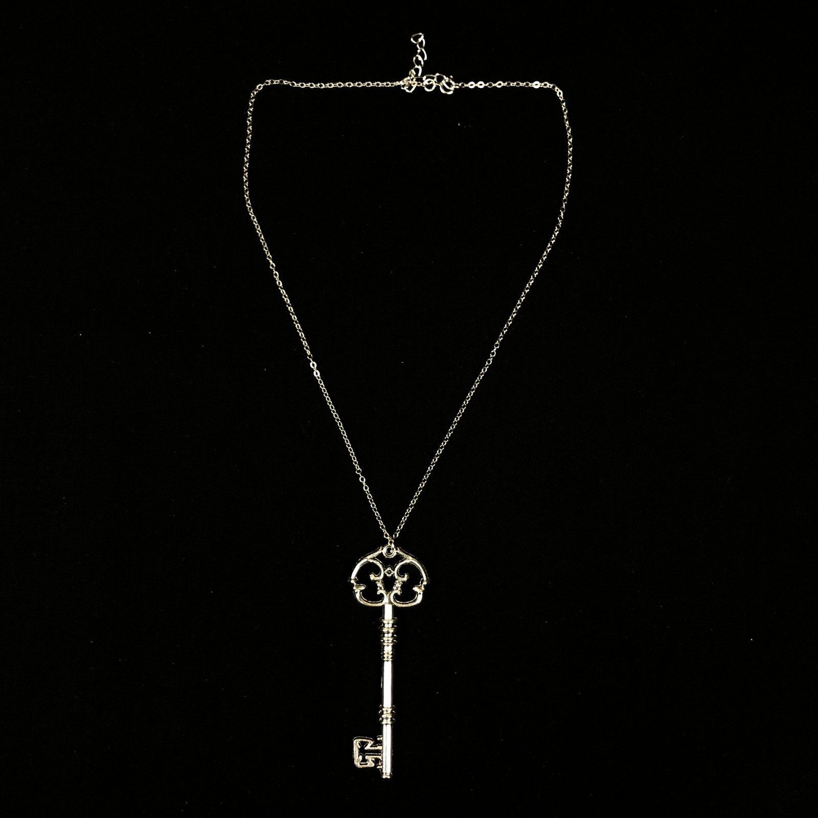 Jewelry Gothic Key Pendant Necklace and Punk Necklace Gothic Chain Size ONE SIZE - 7 Thumbnail