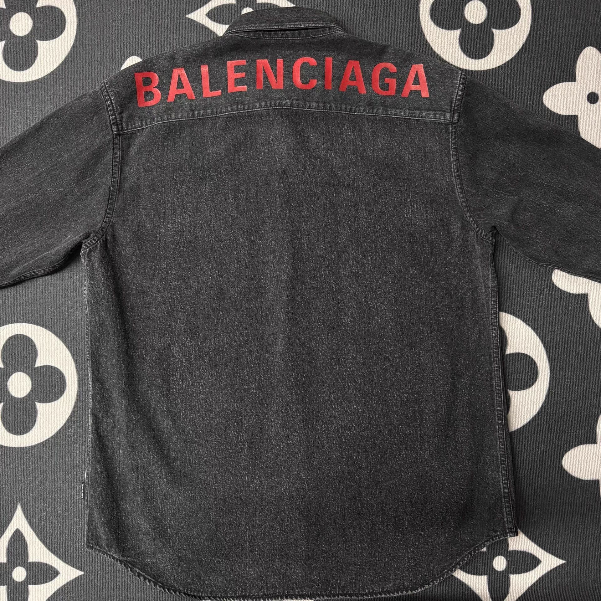 Balenciaga Balenciaga Denim Long Sleeve Shirt with Red Back Logo Q10 Size US L / EU 52-54 / 3 - 3 Thumbnail